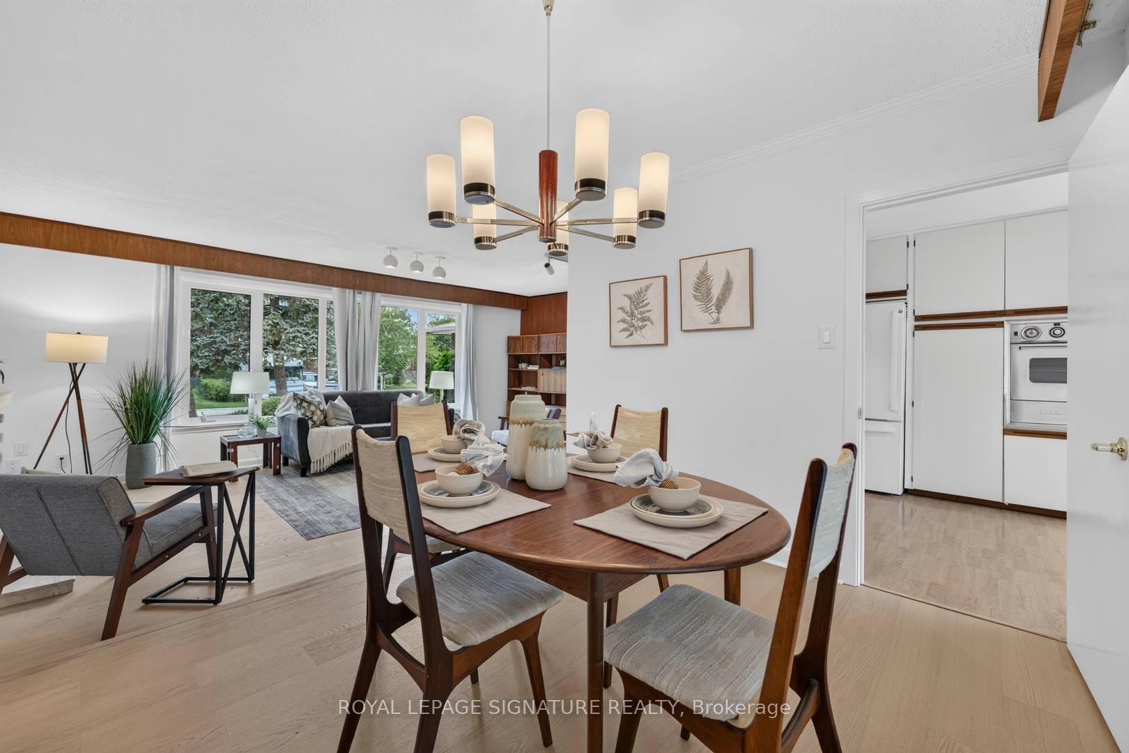 Photo 10 of 11 Regency Square, Scarborough, Guildwood — HOMEH