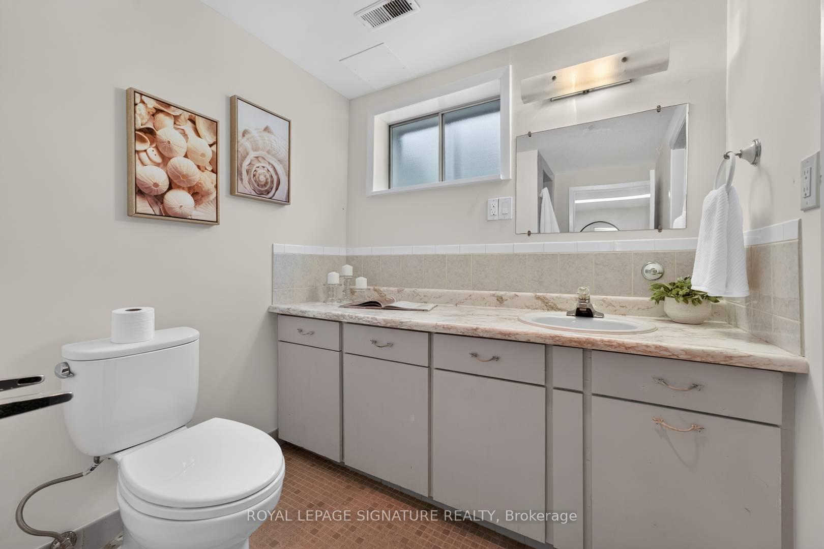 Photo 36 of 11 Regency Square, Scarborough, Guildwood — HOMEH
