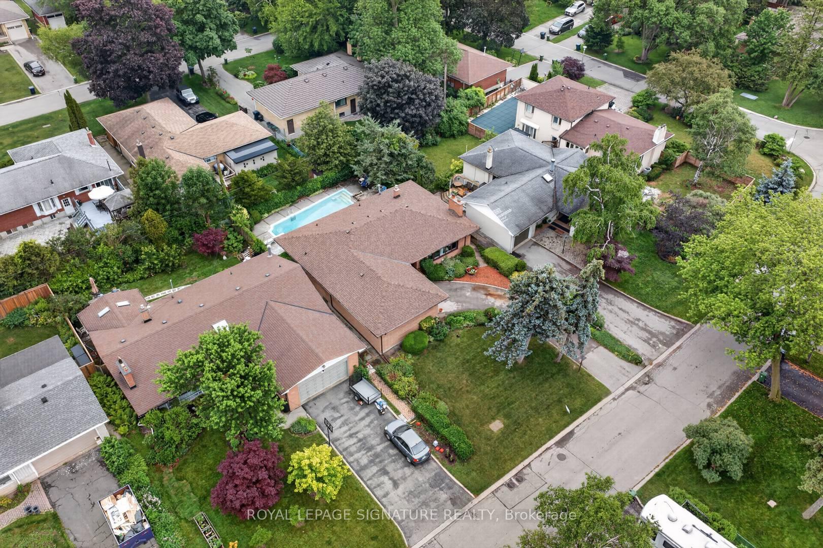 Photo 45 of 11 Regency Square, Scarborough, Guildwood — HOMEH
