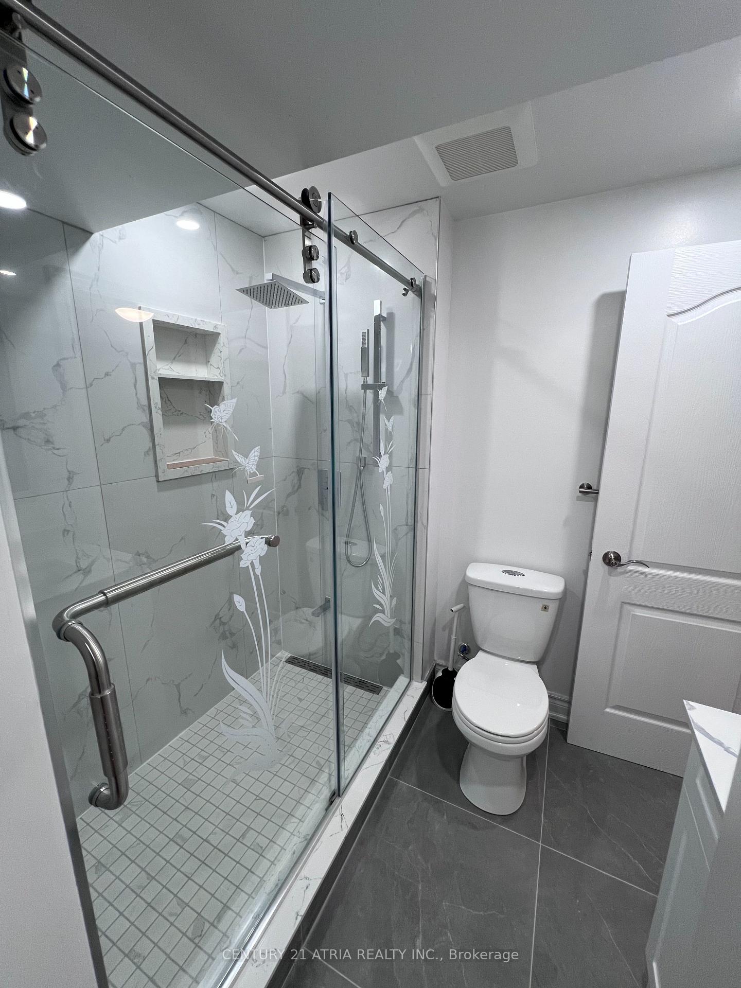 Photo 9 of Unit Lower, 118 Beckenridge Drive, Markham, Milliken Mills East — HOMEH