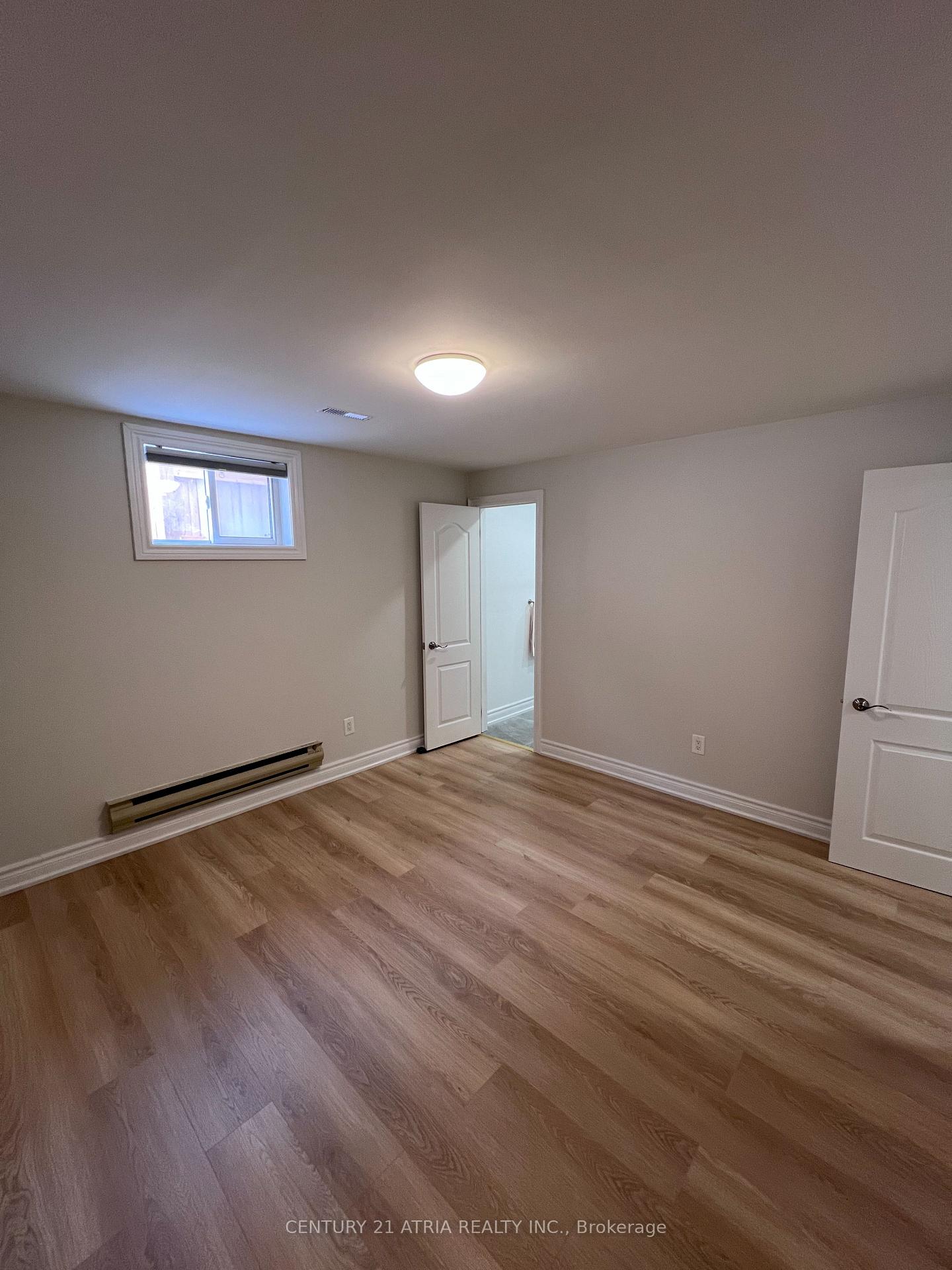 Photo 12 of Unit Lower, 118 Beckenridge Drive, Markham, Milliken Mills East — HOMEH