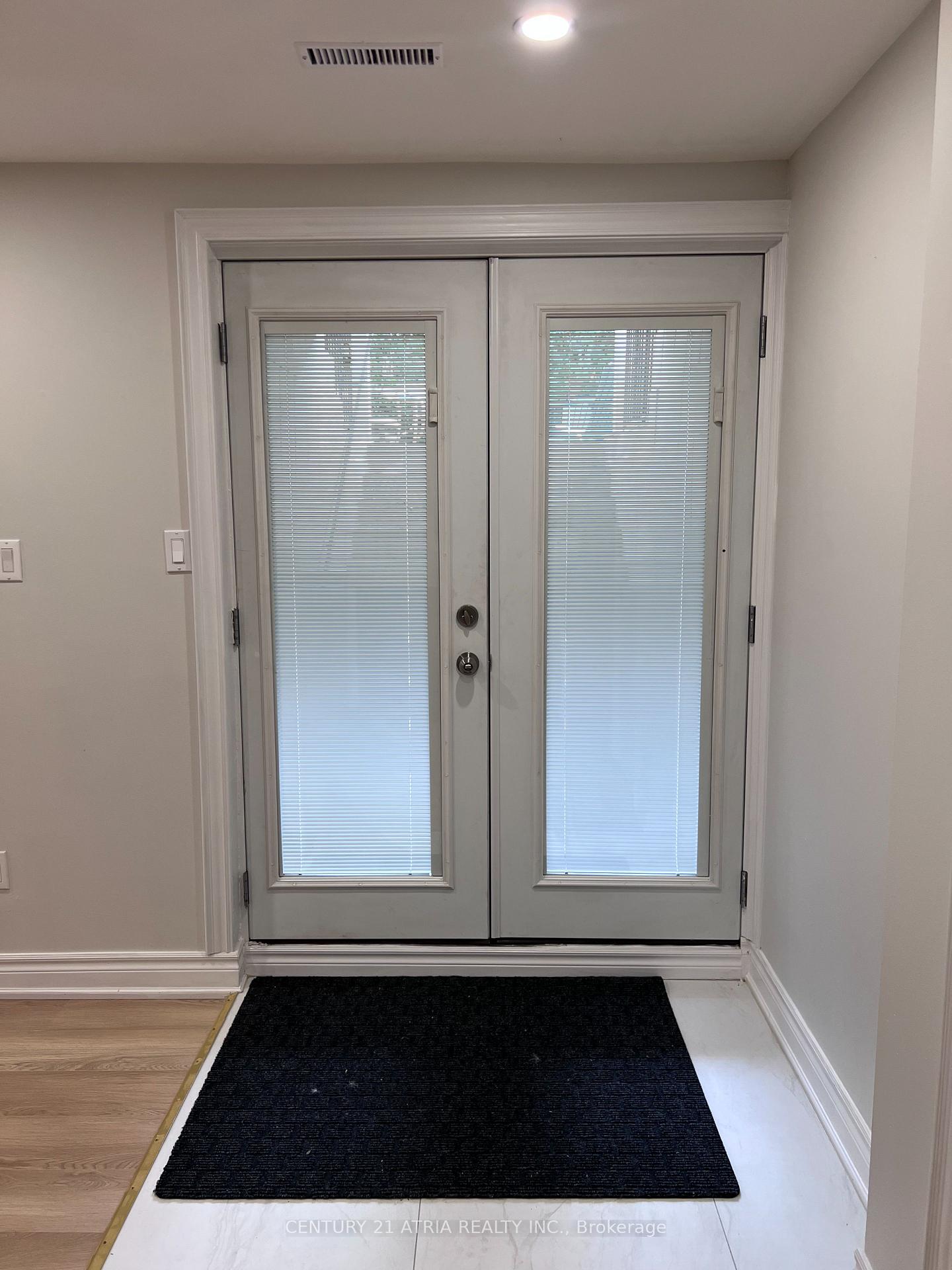 Photo 15 of Unit Lower, 118 Beckenridge Drive, Markham, Milliken Mills East — HOMEH
