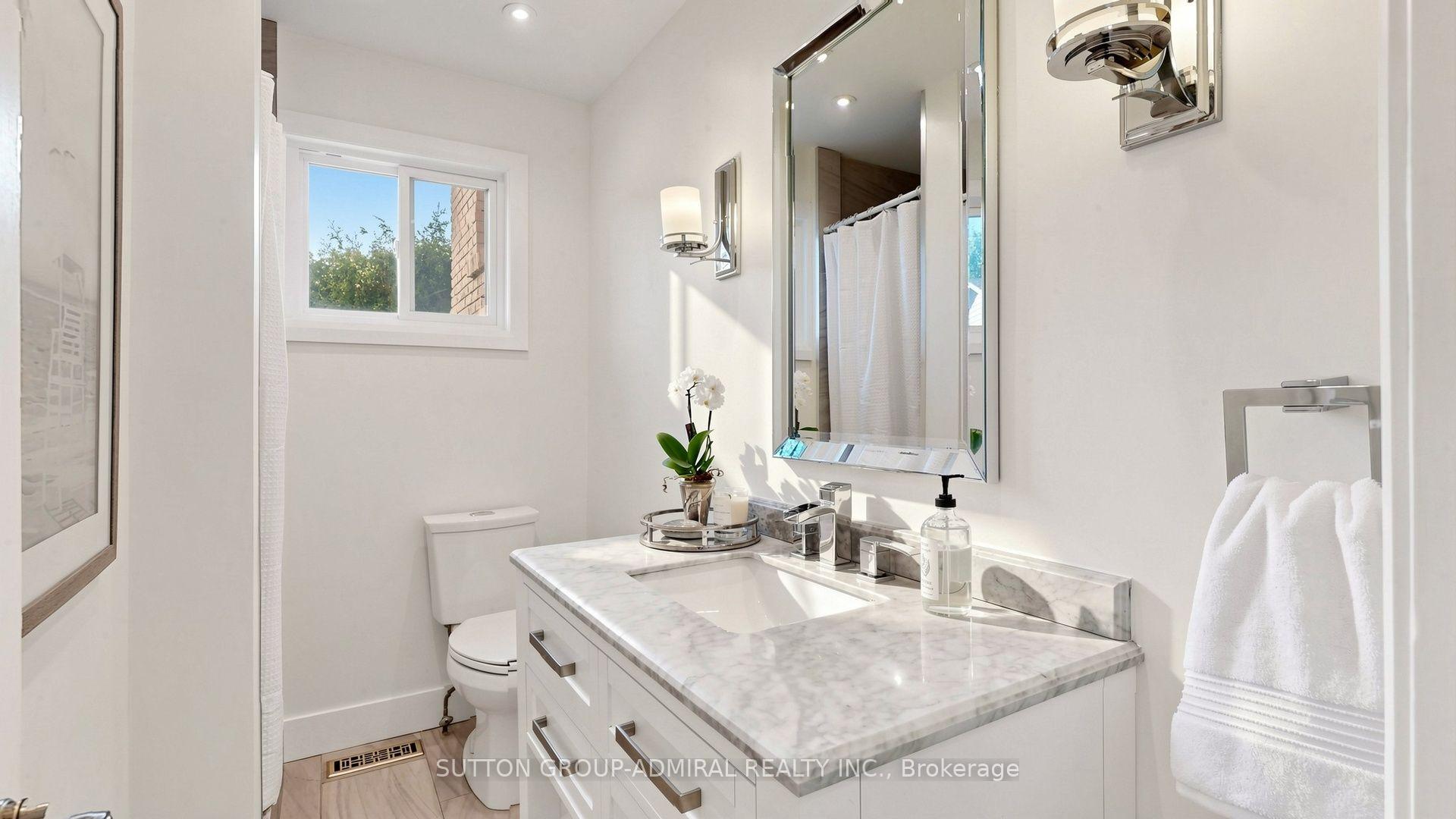 Photo 26 of 49 Stornoway Crescent, Markham, Royal Orchard — HOMEH