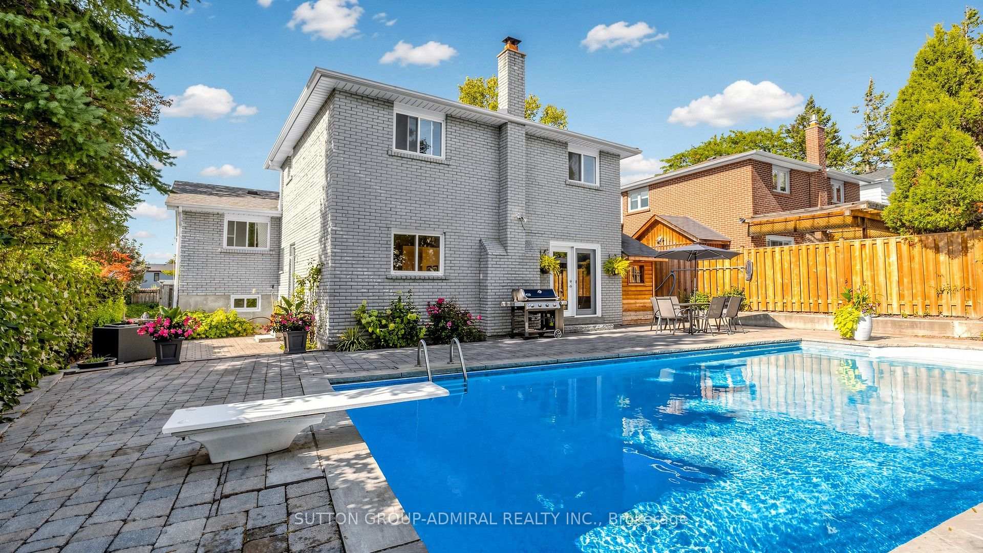 Photo 38 of 49 Stornoway Crescent, Markham, Royal Orchard — HOMEH