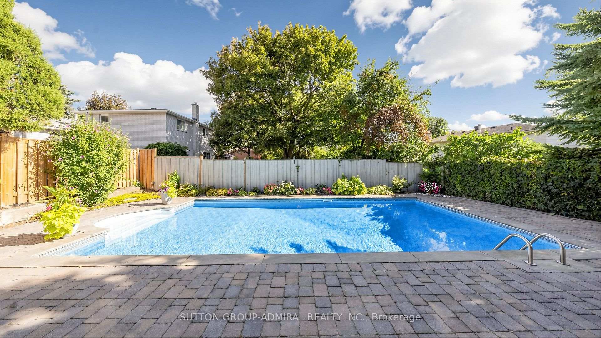 Photo 40 of 49 Stornoway Crescent, Markham, Royal Orchard — HOMEH
