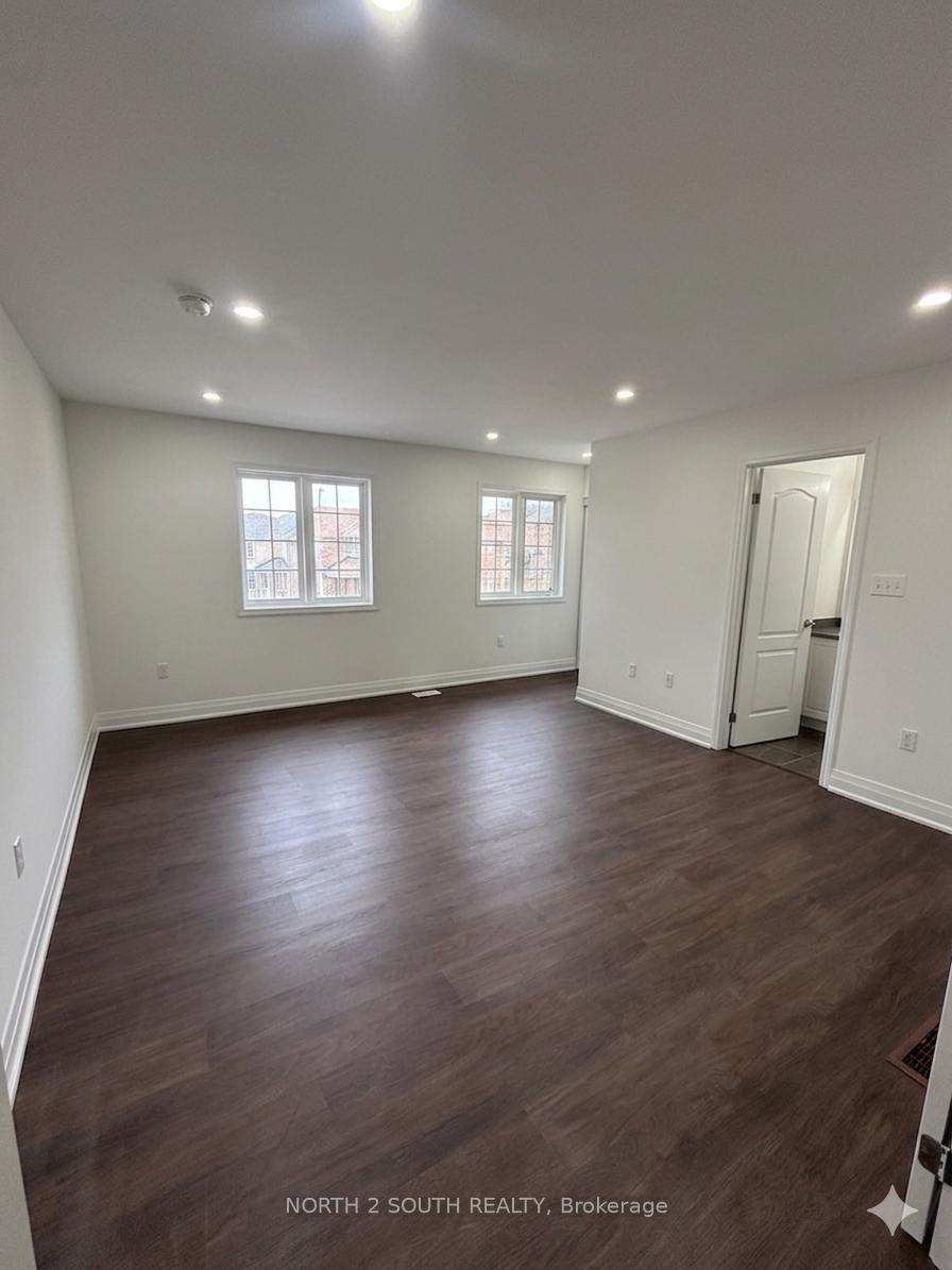 Photo 6 of Unit Upper, 2271 Whitewood Crescent, Innisfil, Alcona — HOMEH