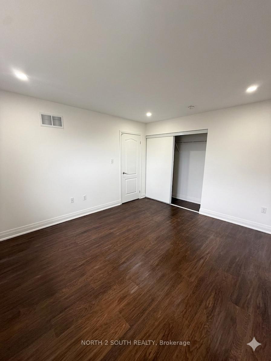 Photo 11 of Unit Upper, 2271 Whitewood Crescent, Innisfil, Alcona — HOMEH