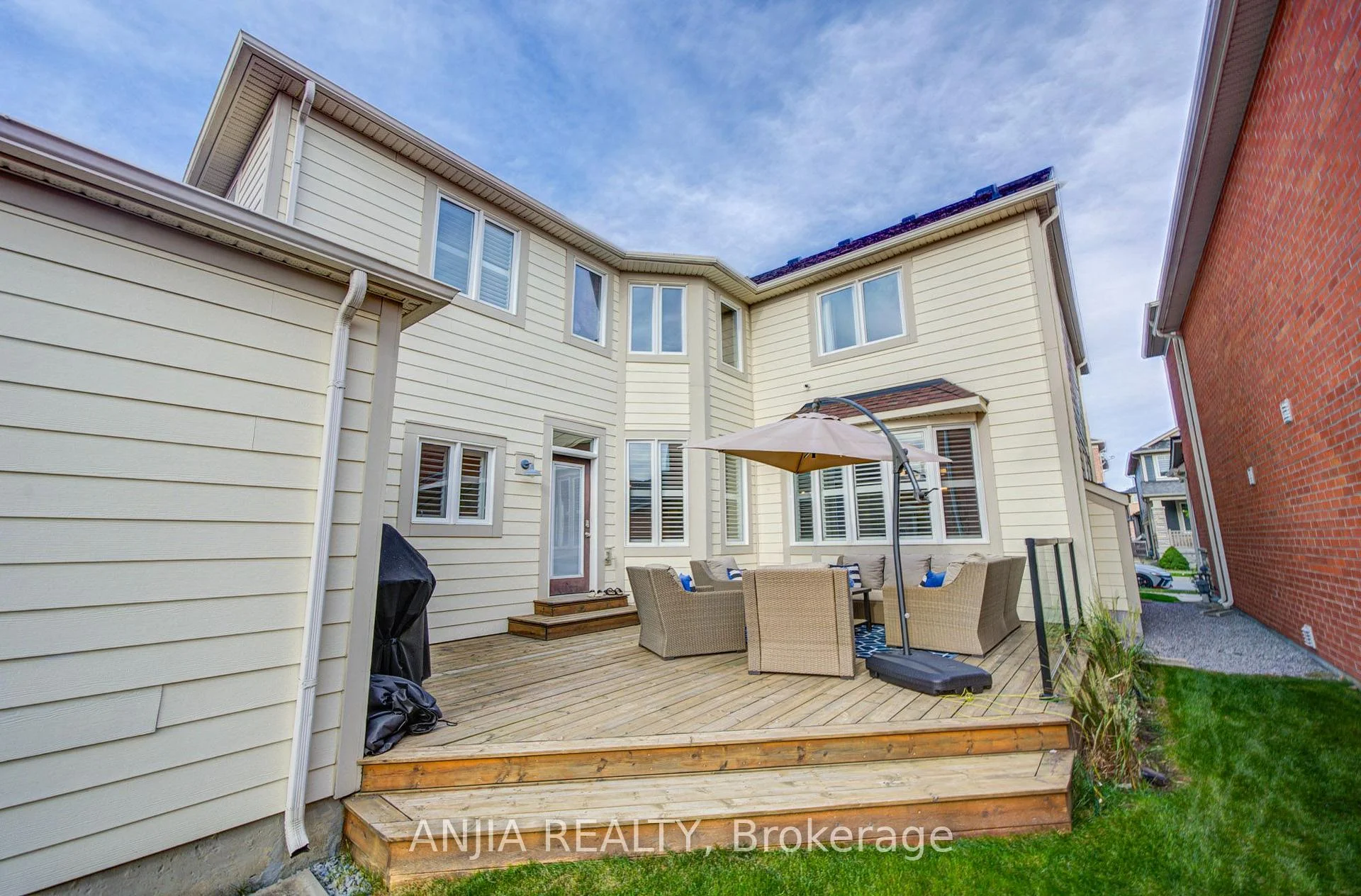 Photo 53 of 8 Wagon Works Street, Markham, Cornell — HOMEH