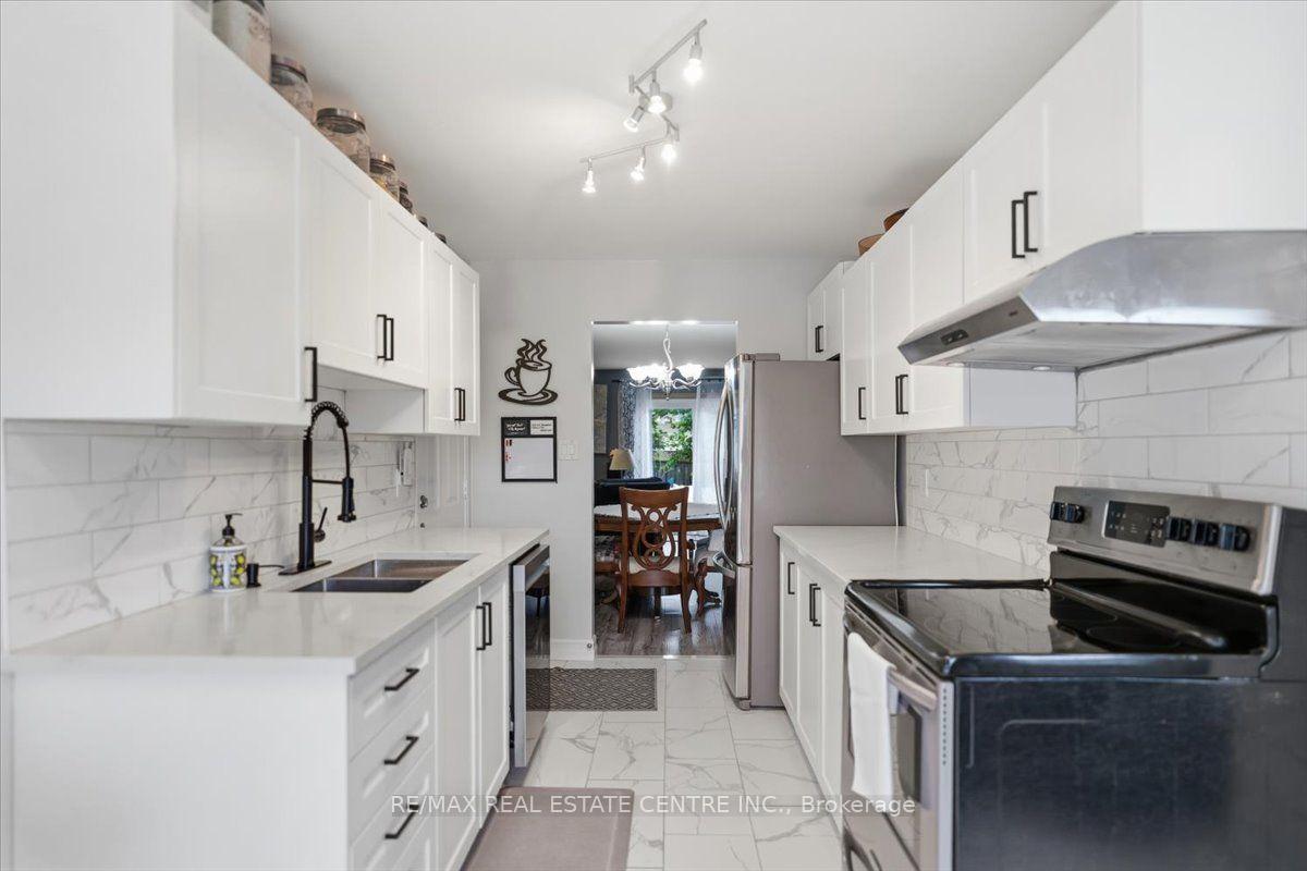 Photo 5 of 4804 John Street, Lincoln, Beamsville — HOMEH