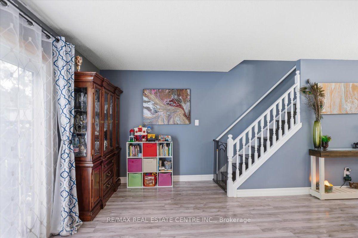 Photo 9 of 4804 John Street, Lincoln, Beamsville — HOMEH