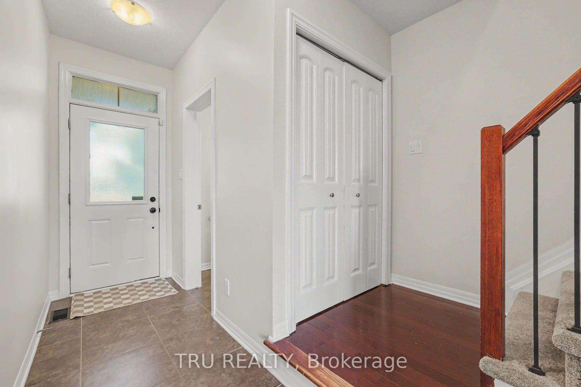 Photo 3 of 641 Sunburst Street, Ottawa, Leitrim — HOMEH