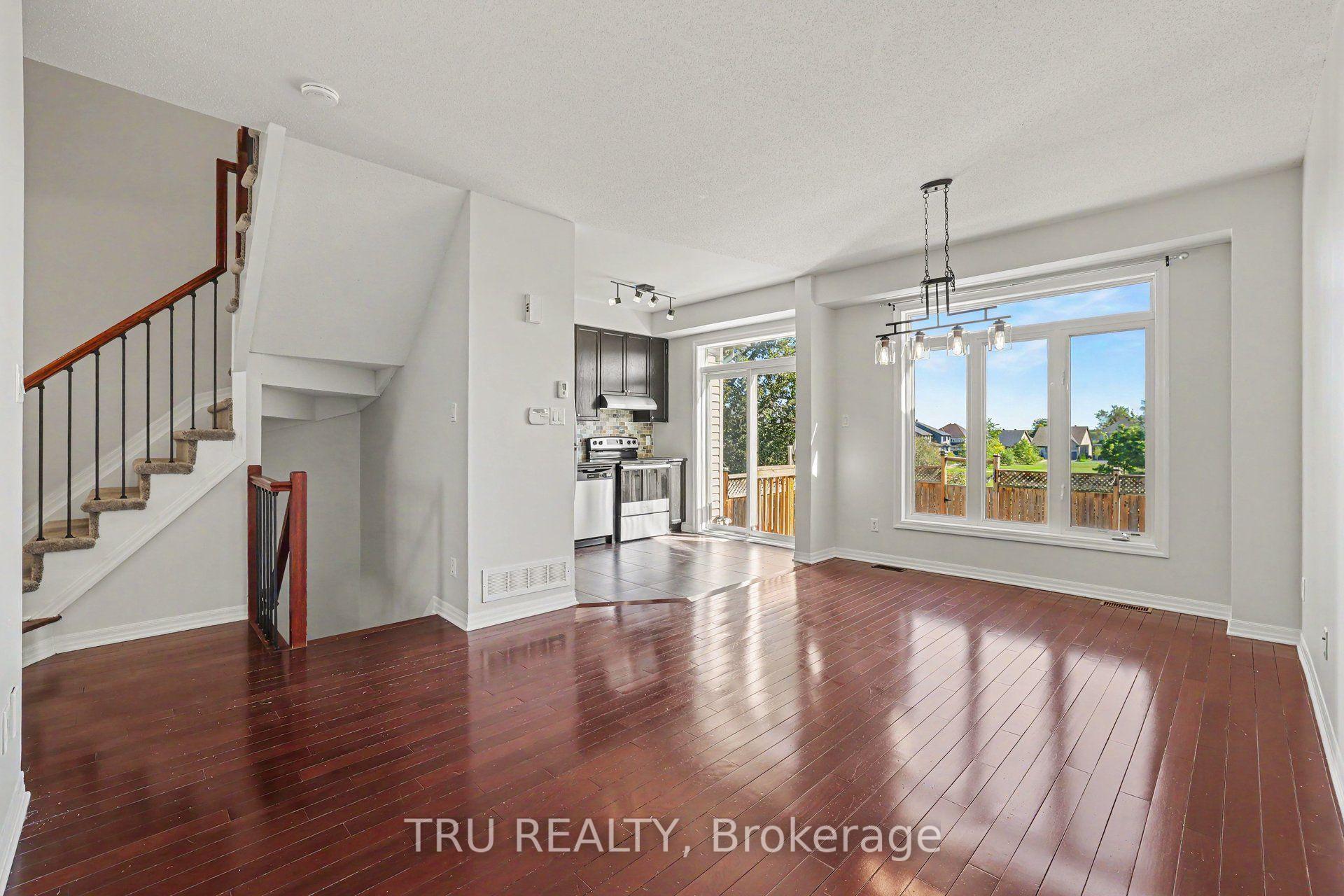 Photo 4 of 641 Sunburst Street, Ottawa, Leitrim — HOMEH