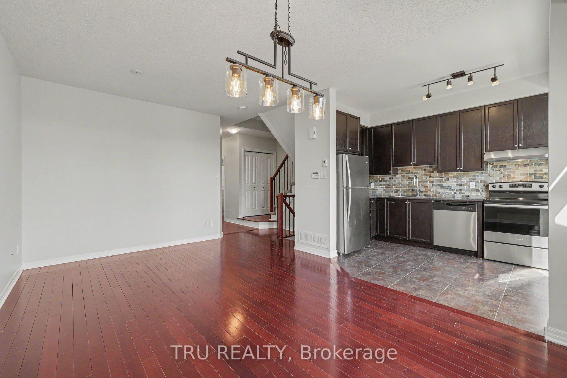 Photo 7 of 641 Sunburst Street, Ottawa, Leitrim — HOMEH