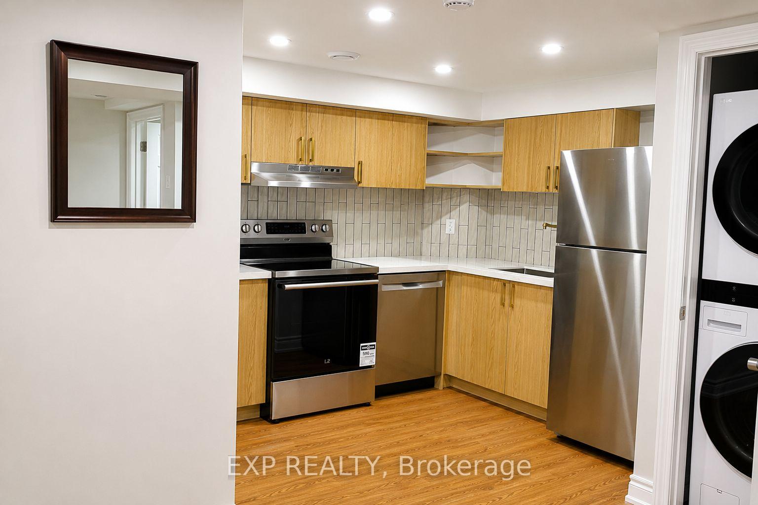 Photo 2 of 6 Beadle Drive, Ajax, South East — HOMEH
