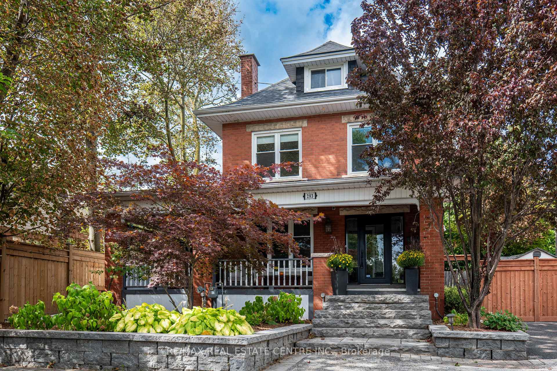Photo 2 of 283 Plains Road W, Burlington, Bayview — HOMEH