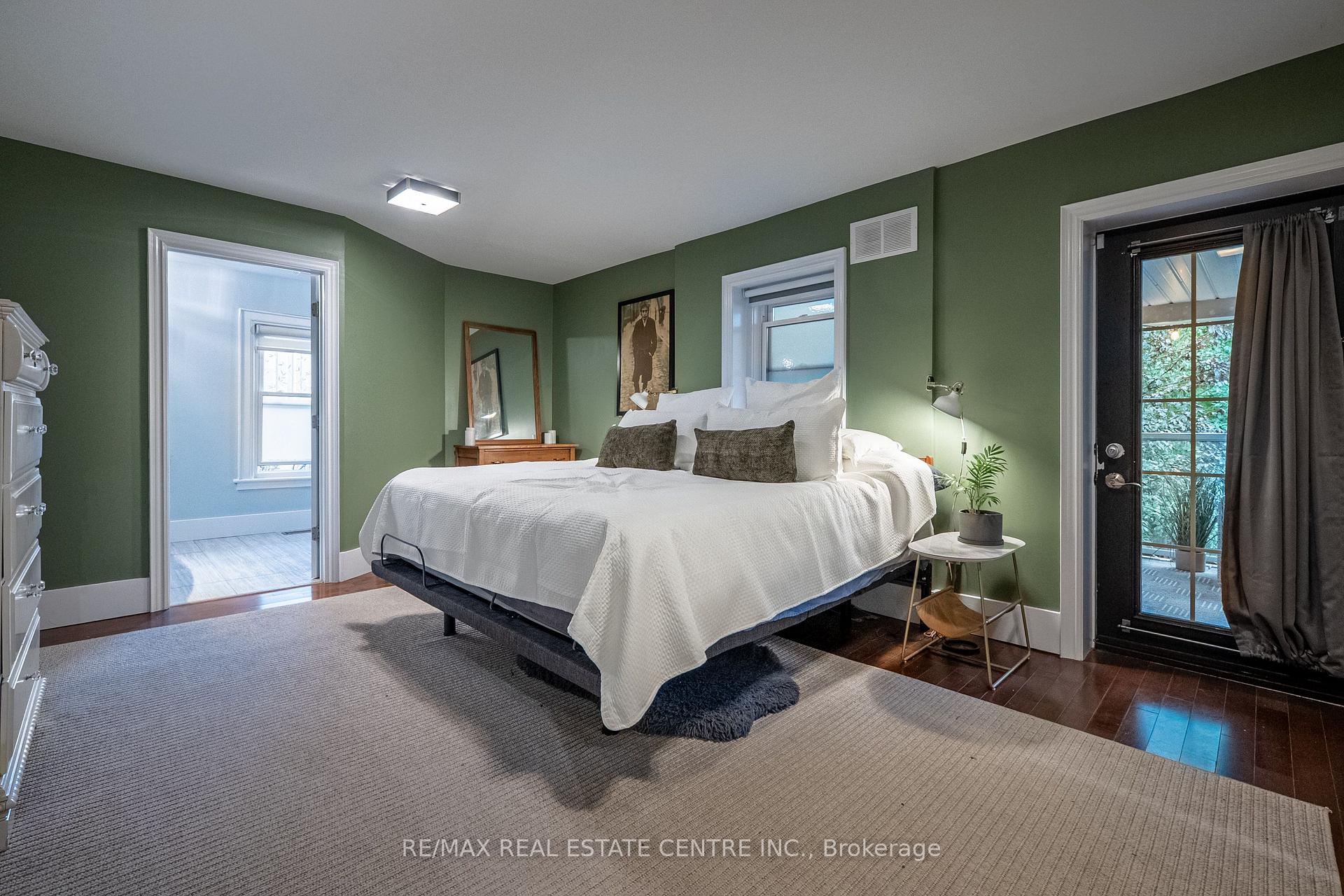 Photo 26 of 283 Plains Road W, Burlington, Bayview — HOMEH