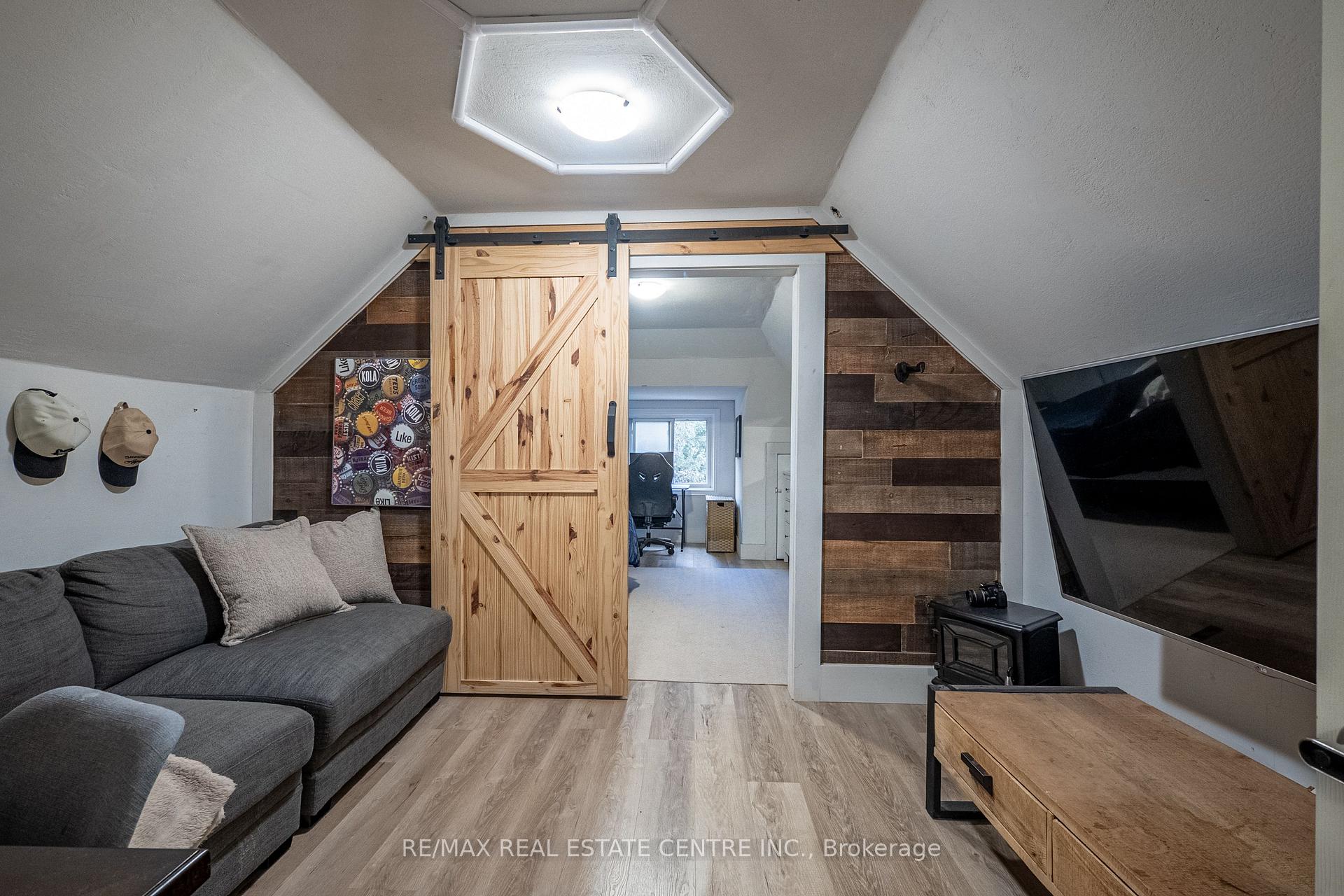 Photo 35 of 283 Plains Road W, Burlington, Bayview — HOMEH