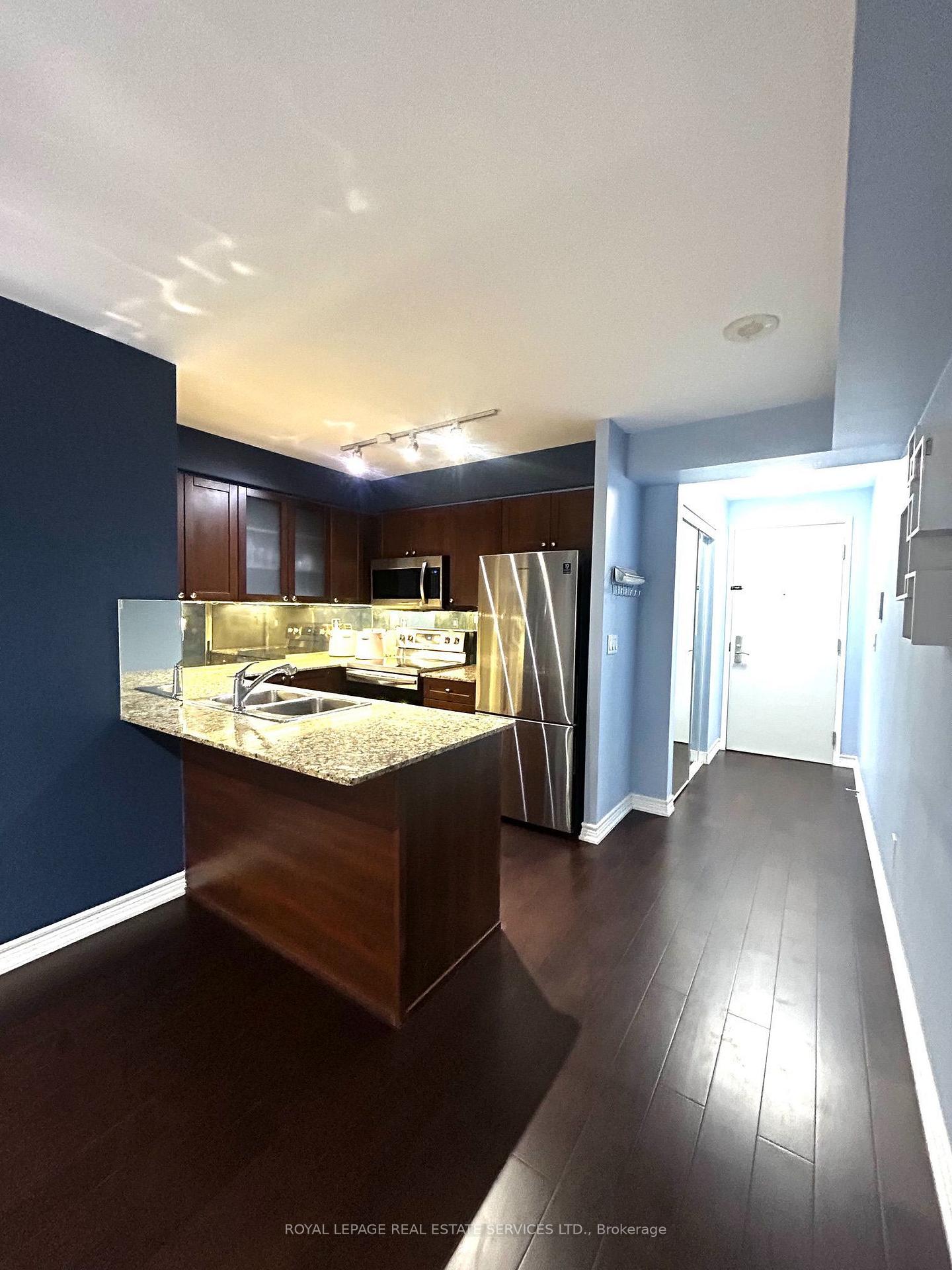 Photo 13 of Unit 408, 761 Bay Street, Toronto, Bay Street Corridor — HOMEH