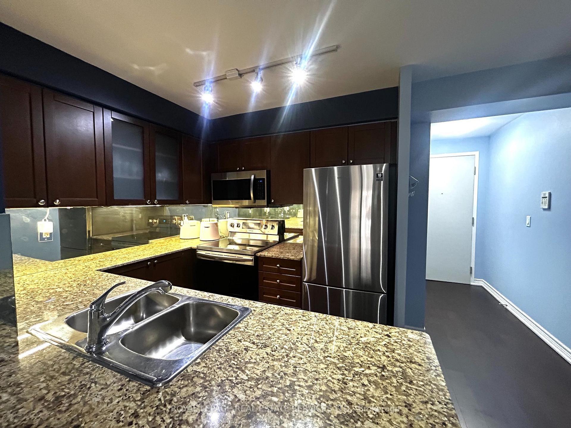 Photo 14 of Unit 408, 761 Bay Street, Toronto, Bay Street Corridor — HOMEH