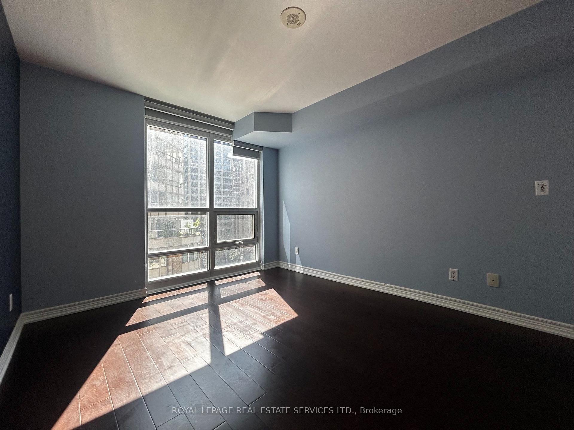 Photo 19 of Unit 408, 761 Bay Street, Toronto, Bay Street Corridor — HOMEH