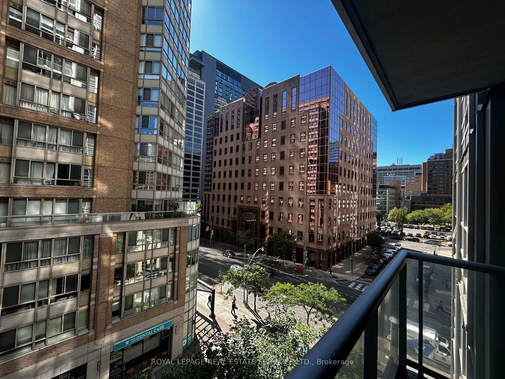 Photo 28 of Unit 408, 761 Bay Street, Toronto, Bay Street Corridor — HOMEH