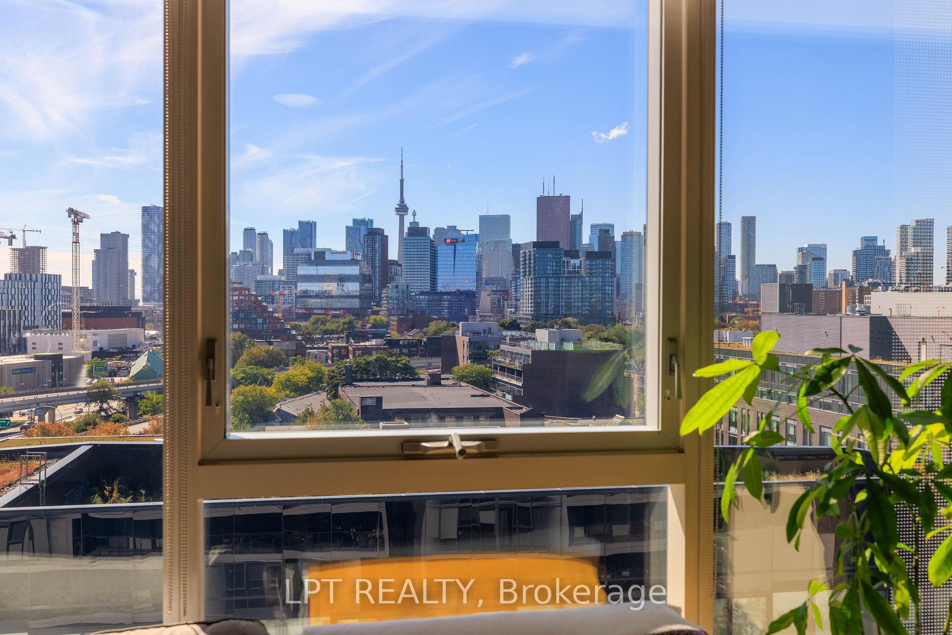 Photo 2 of Unit 1016, 32 Trolley Crescent, Toronto, Moss Park — HOMEH