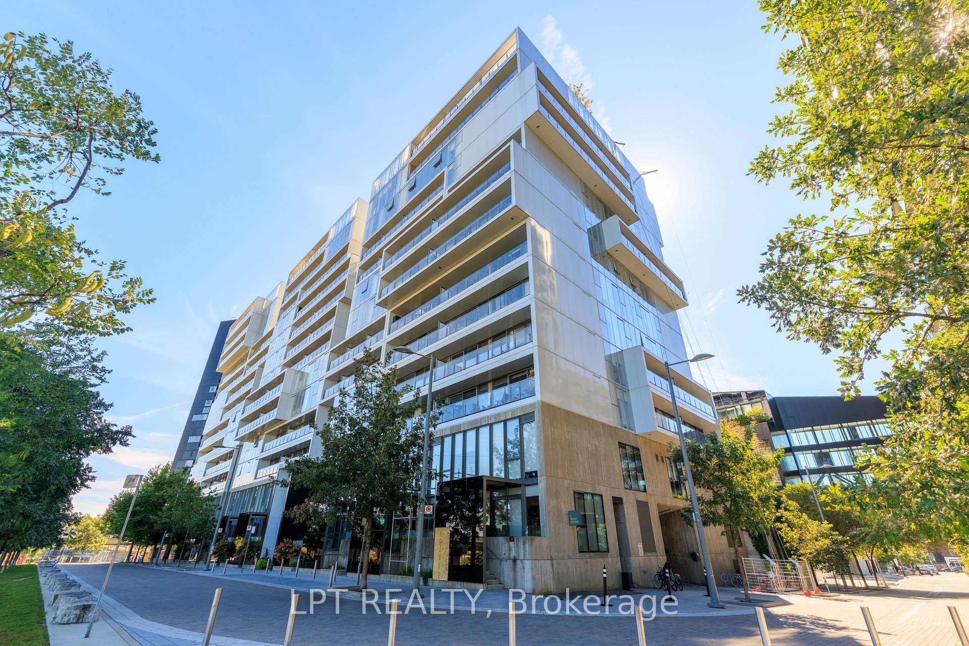 Photo 3 of Unit 1016, 32 Trolley Crescent, Toronto, Moss Park — HOMEH