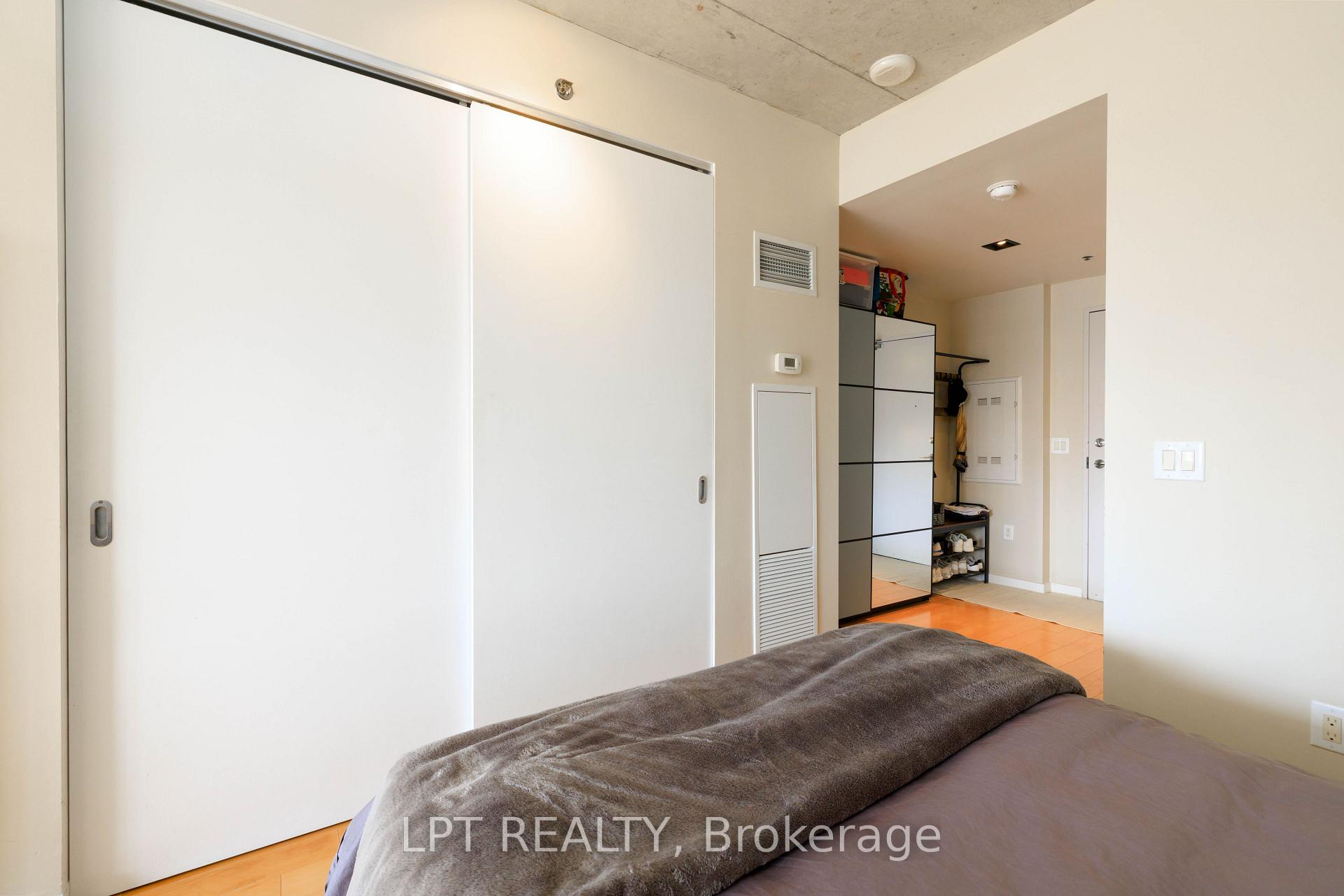 Photo 14 of Unit 1016, 32 Trolley Crescent, Toronto, Moss Park — HOMEH