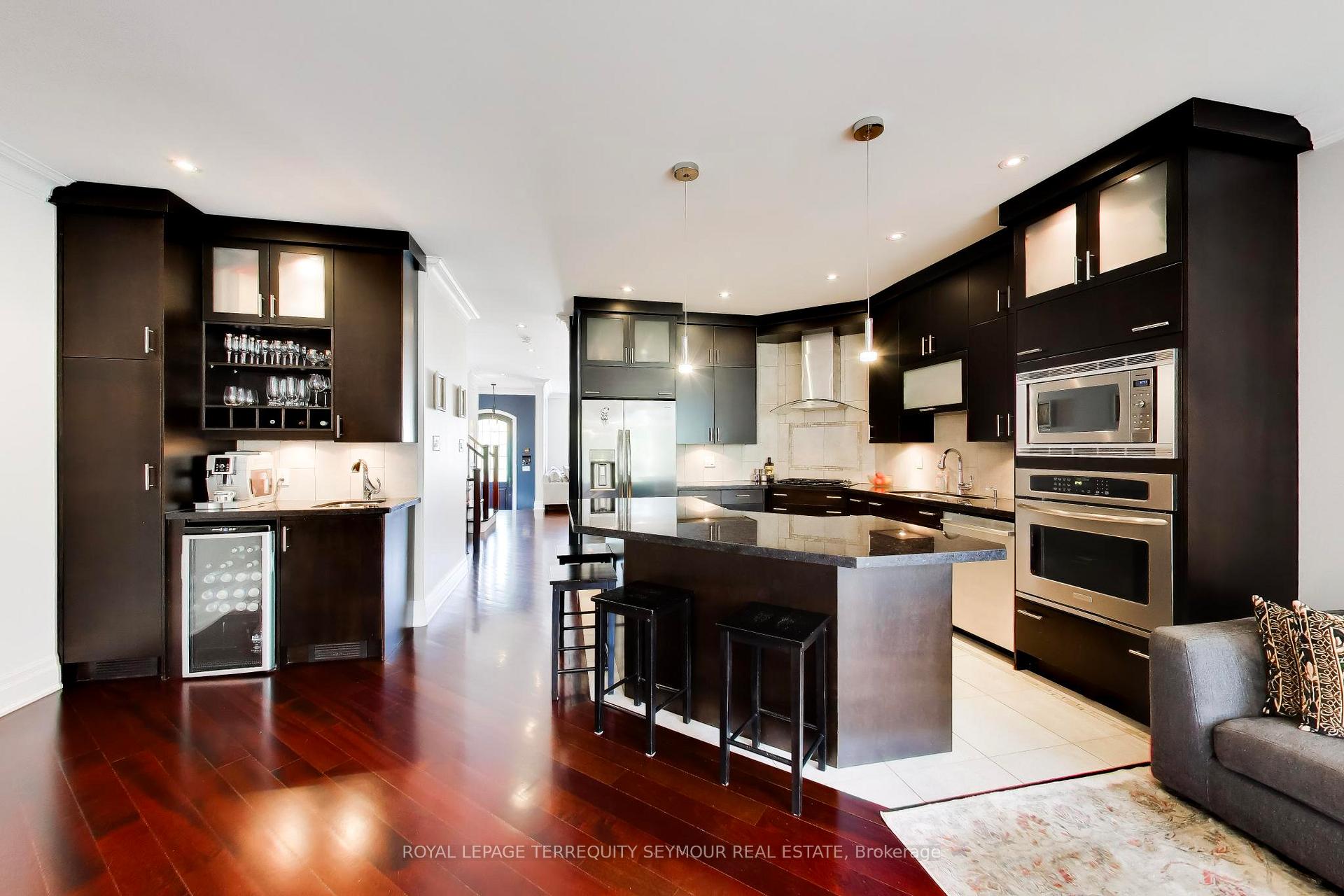 Photo 7 of 459 Soudan Avenue, Toronto, Mount Pleasant East — HOMEH