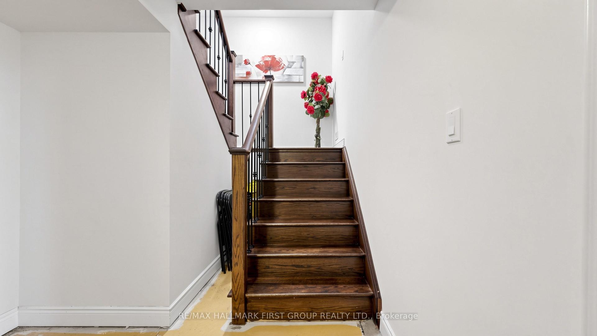Photo 34 of 40 Hackett Street, East Gwillimbury, Sharon — HOMEH