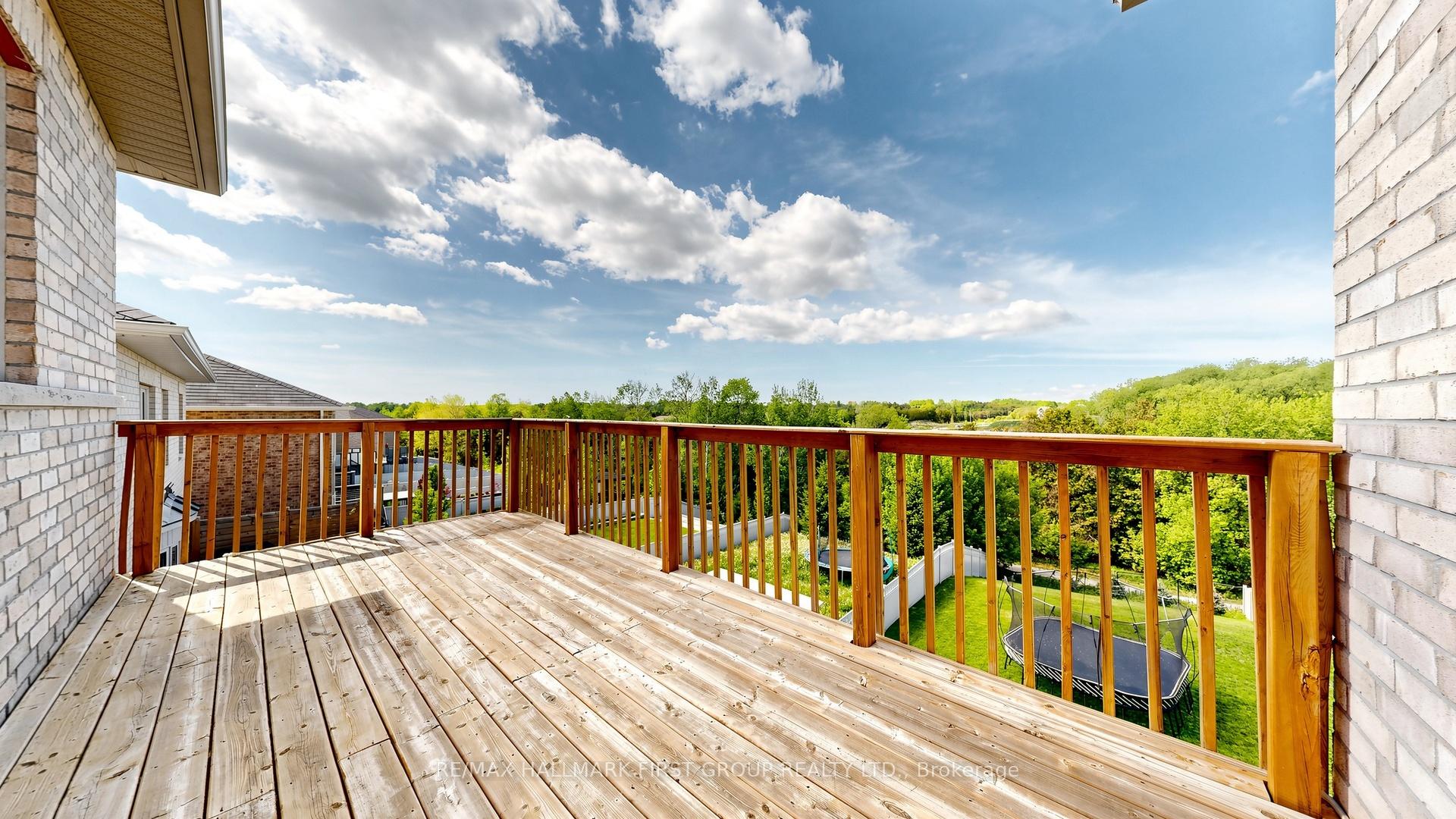 Photo 40 of 40 Hackett Street, East Gwillimbury, Sharon — HOMEH