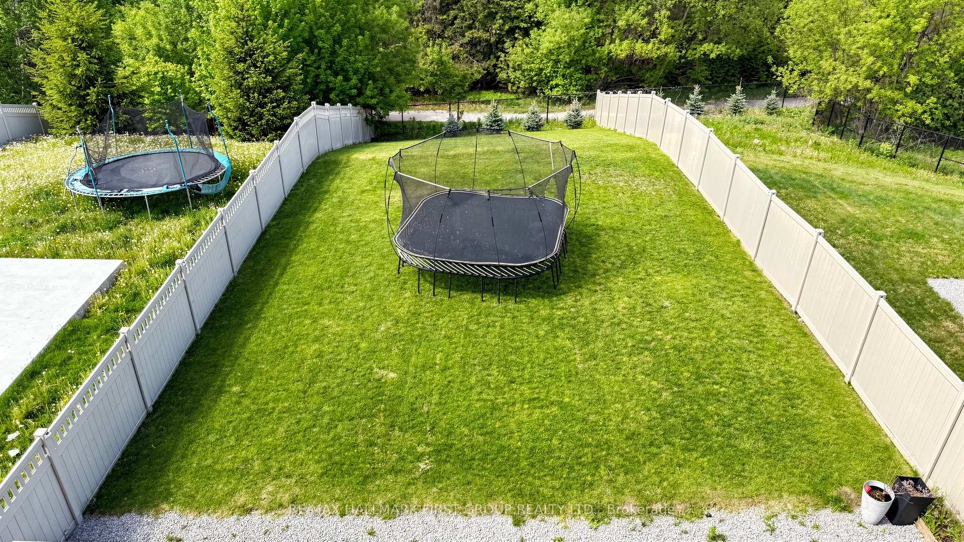 Photo 48 of 40 Hackett Street, East Gwillimbury, Sharon — HOMEH