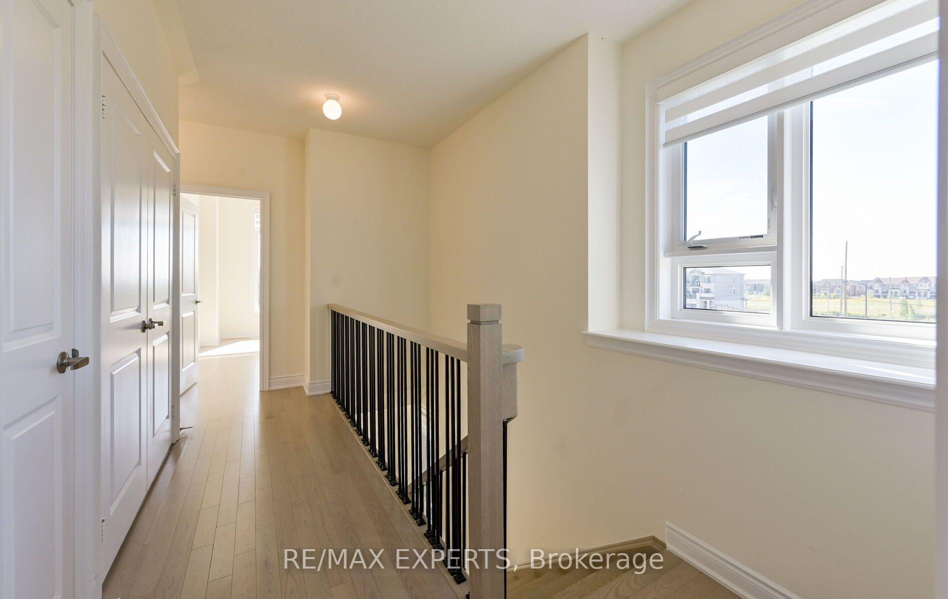 Photo 18 of 263 Tennant Circle, Vaughan, Vellore Village — HOMEH