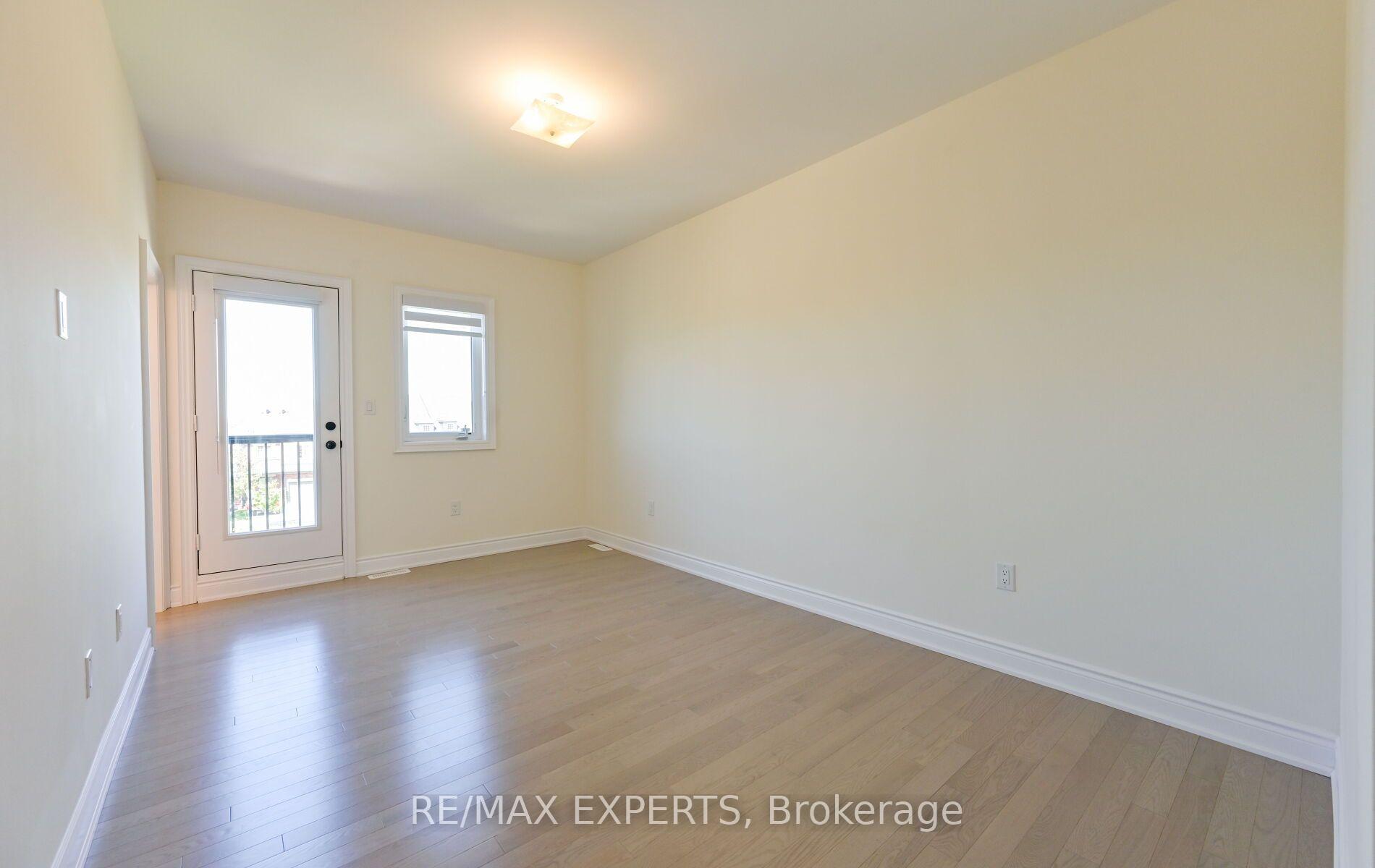 Photo 19 of 263 Tennant Circle, Vaughan, Vellore Village — HOMEH