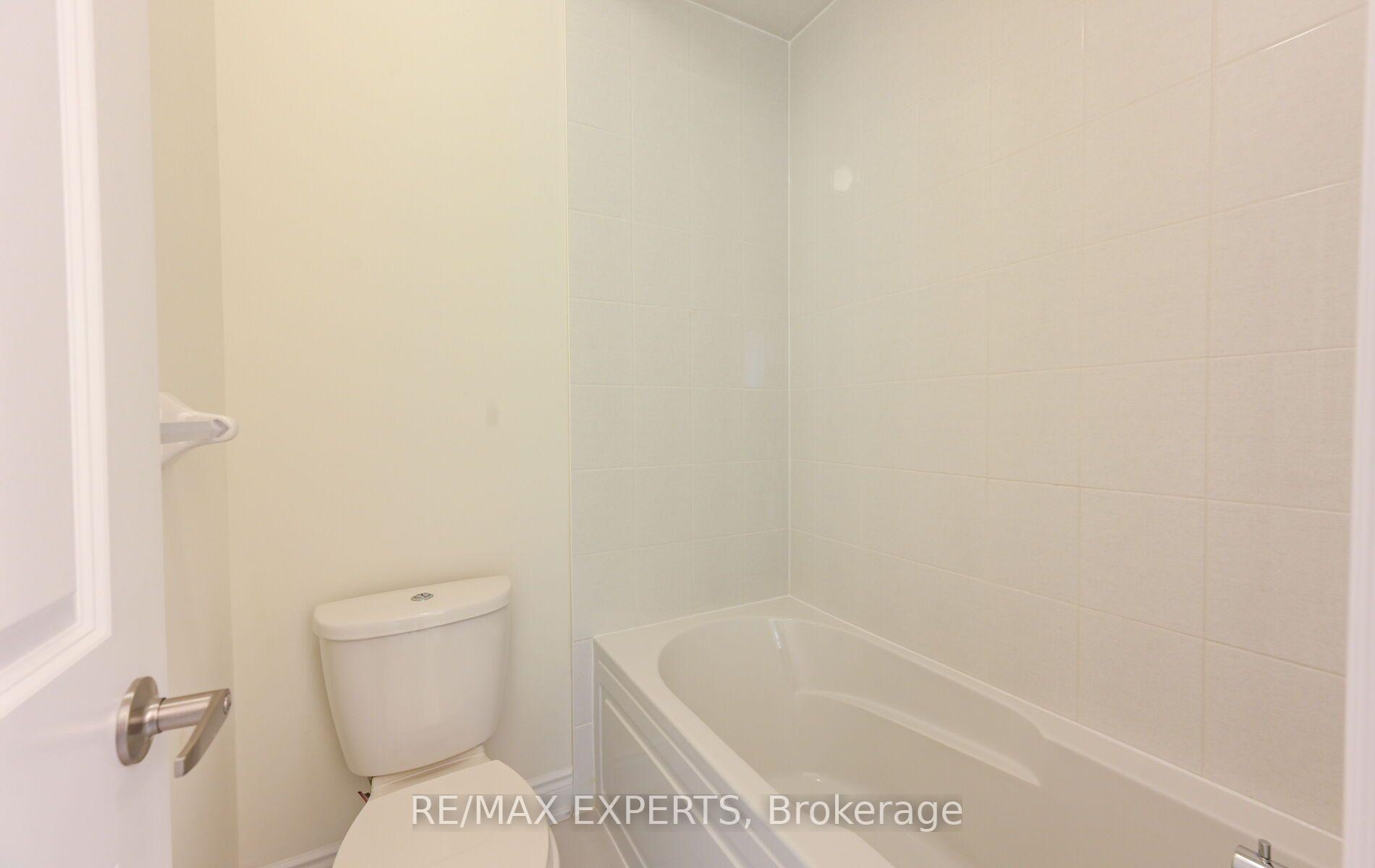 Photo 28 of 263 Tennant Circle, Vaughan, Vellore Village — HOMEH