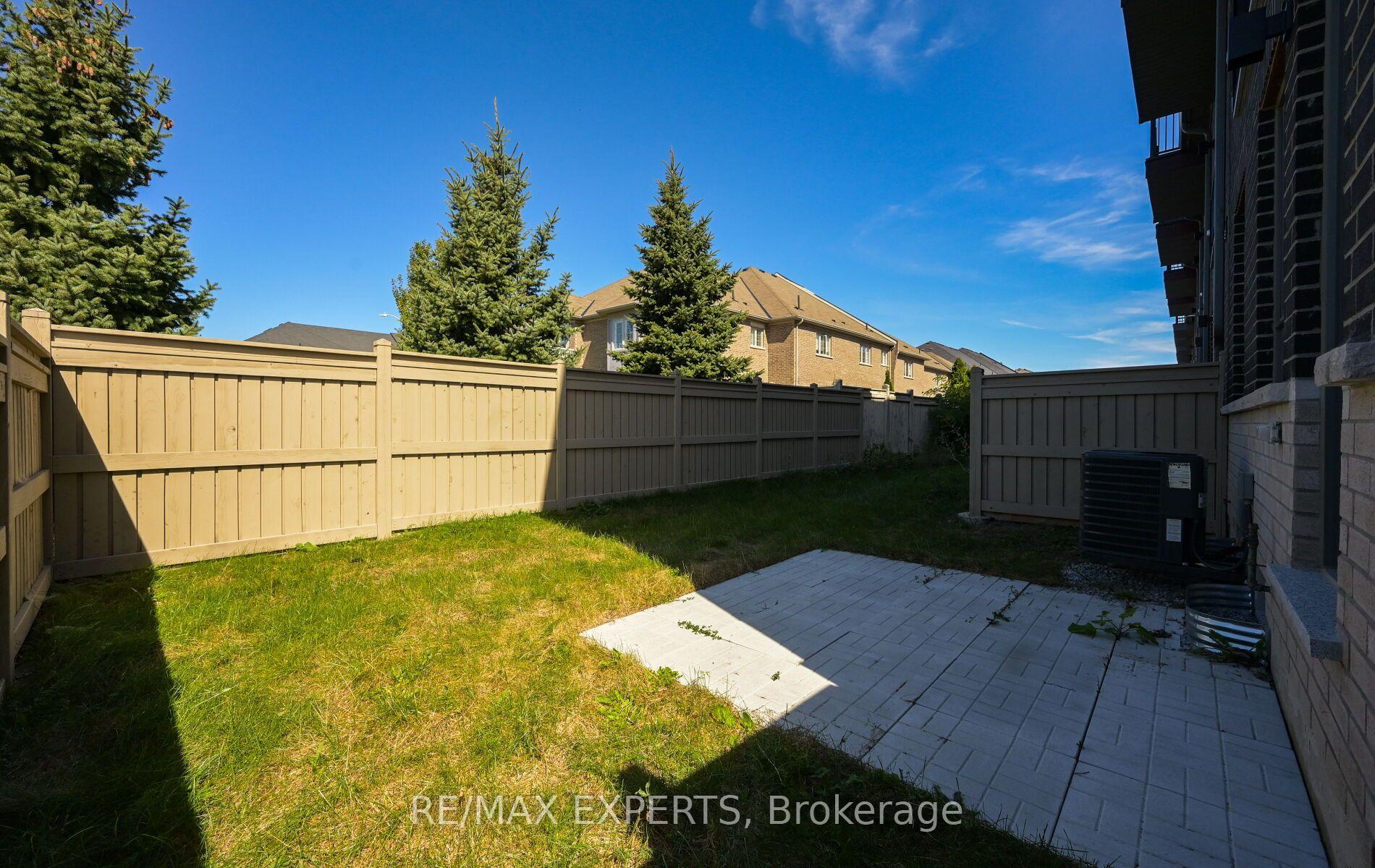 Photo 32 of 263 Tennant Circle, Vaughan, Vellore Village — HOMEH