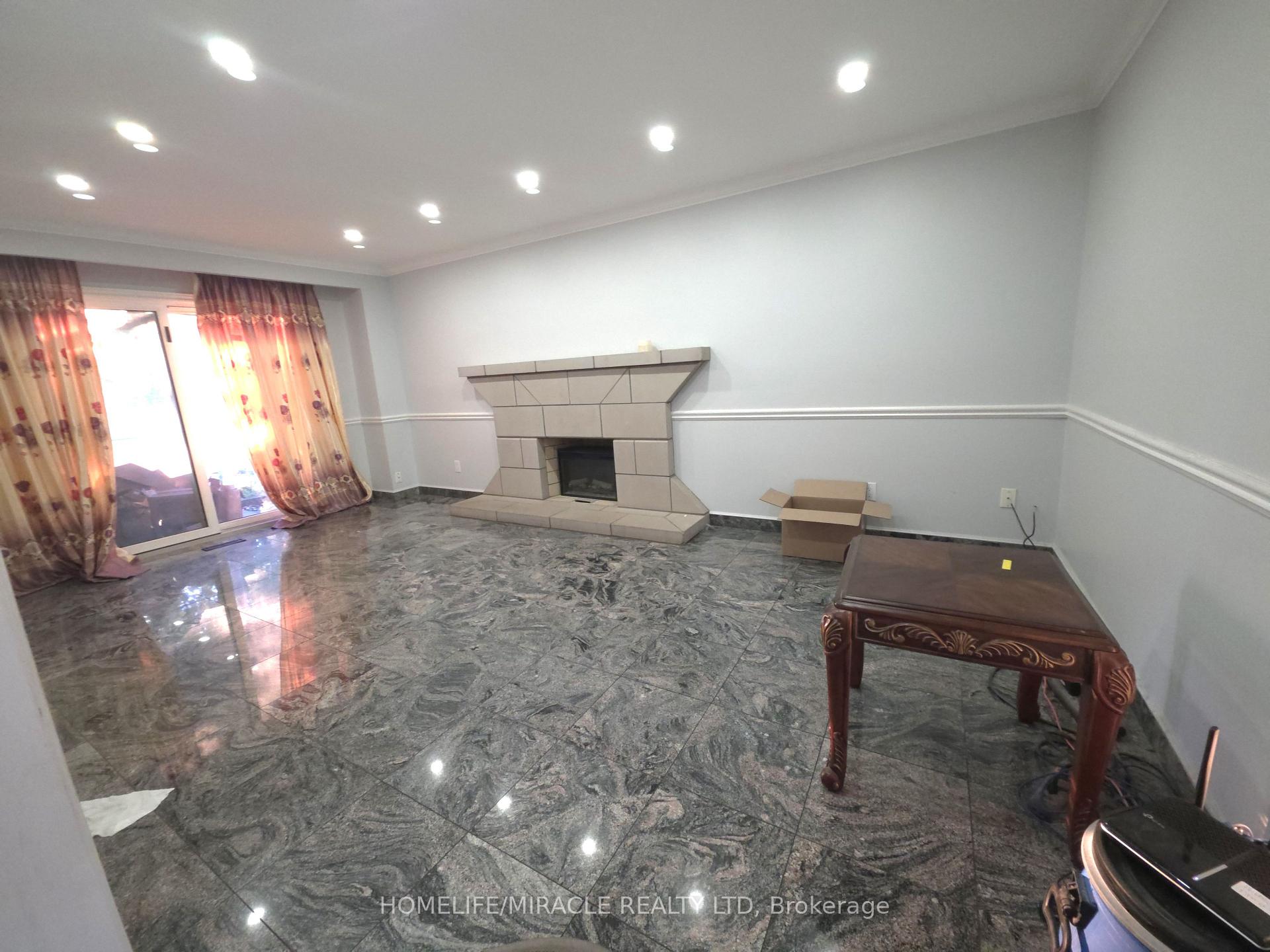 Photo 6 of 36 Kearney Drive, Etobicoke, West Humber-Clairville — HOMEH