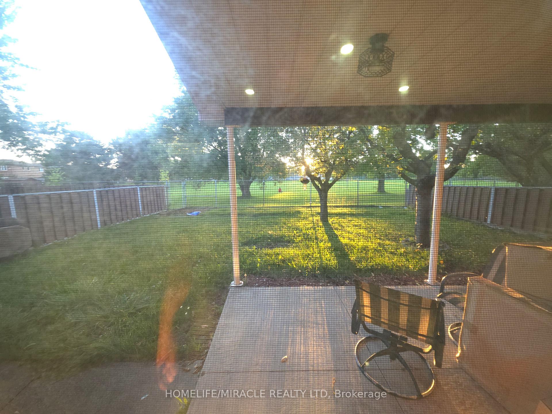 Photo 16 of 36 Kearney Drive, Etobicoke, West Humber-Clairville — HOMEH