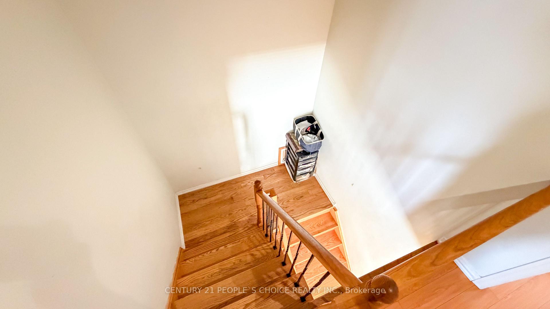 Photo 16 of 20 Belinda Drive, Brampton, Fletcher's Meadow — HOMEH