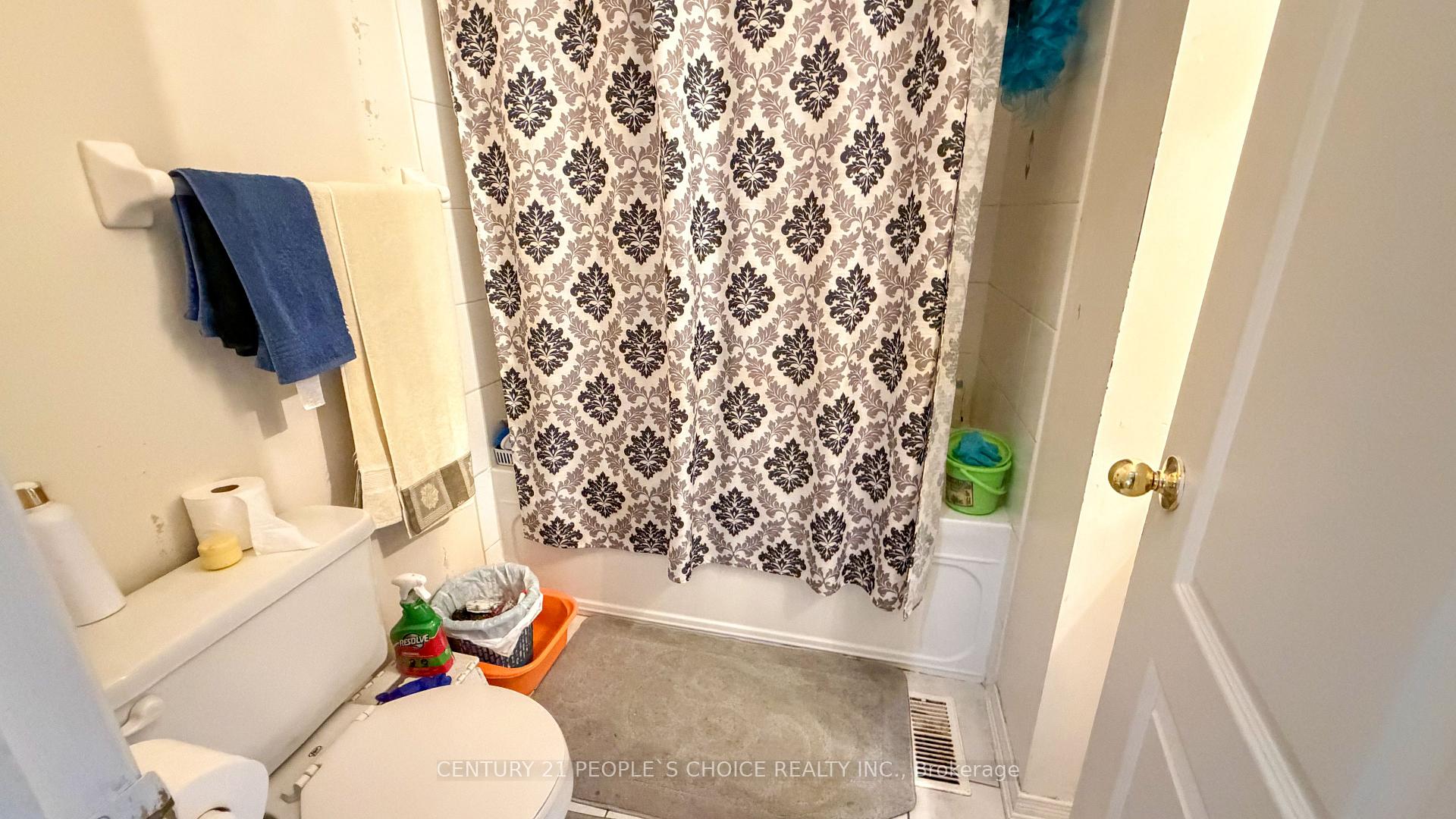 Photo 20 of 20 Belinda Drive, Brampton, Fletcher's Meadow — HOMEH