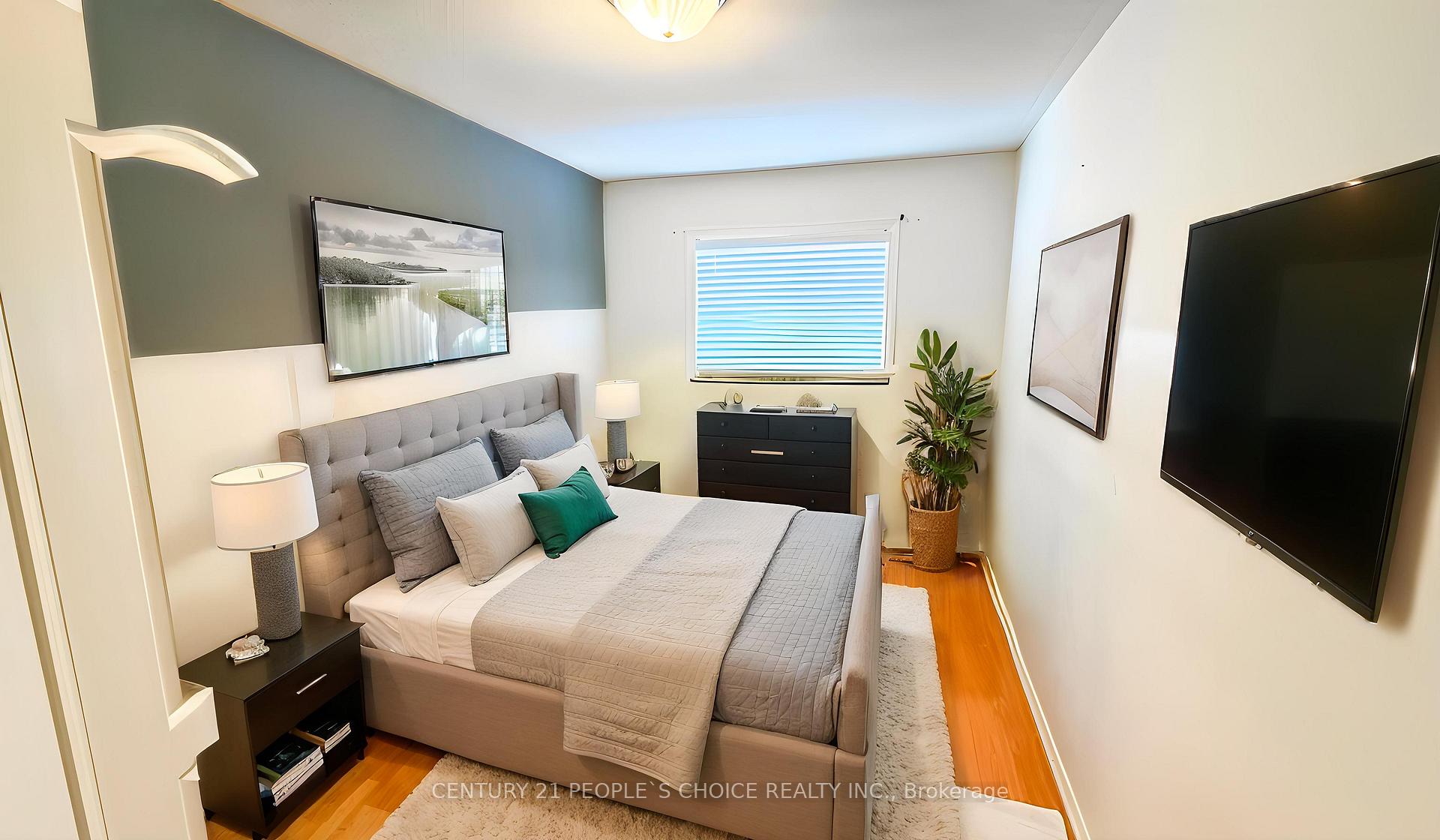 Photo 26 of 20 Belinda Drive, Brampton, Fletcher's Meadow — HOMEH