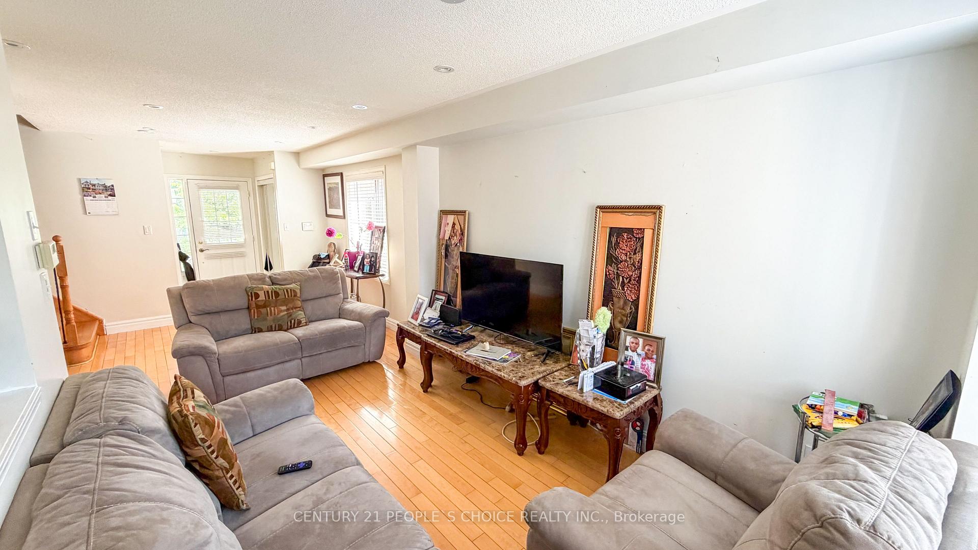 Photo 30 of 20 Belinda Drive, Brampton, Fletcher's Meadow — HOMEH