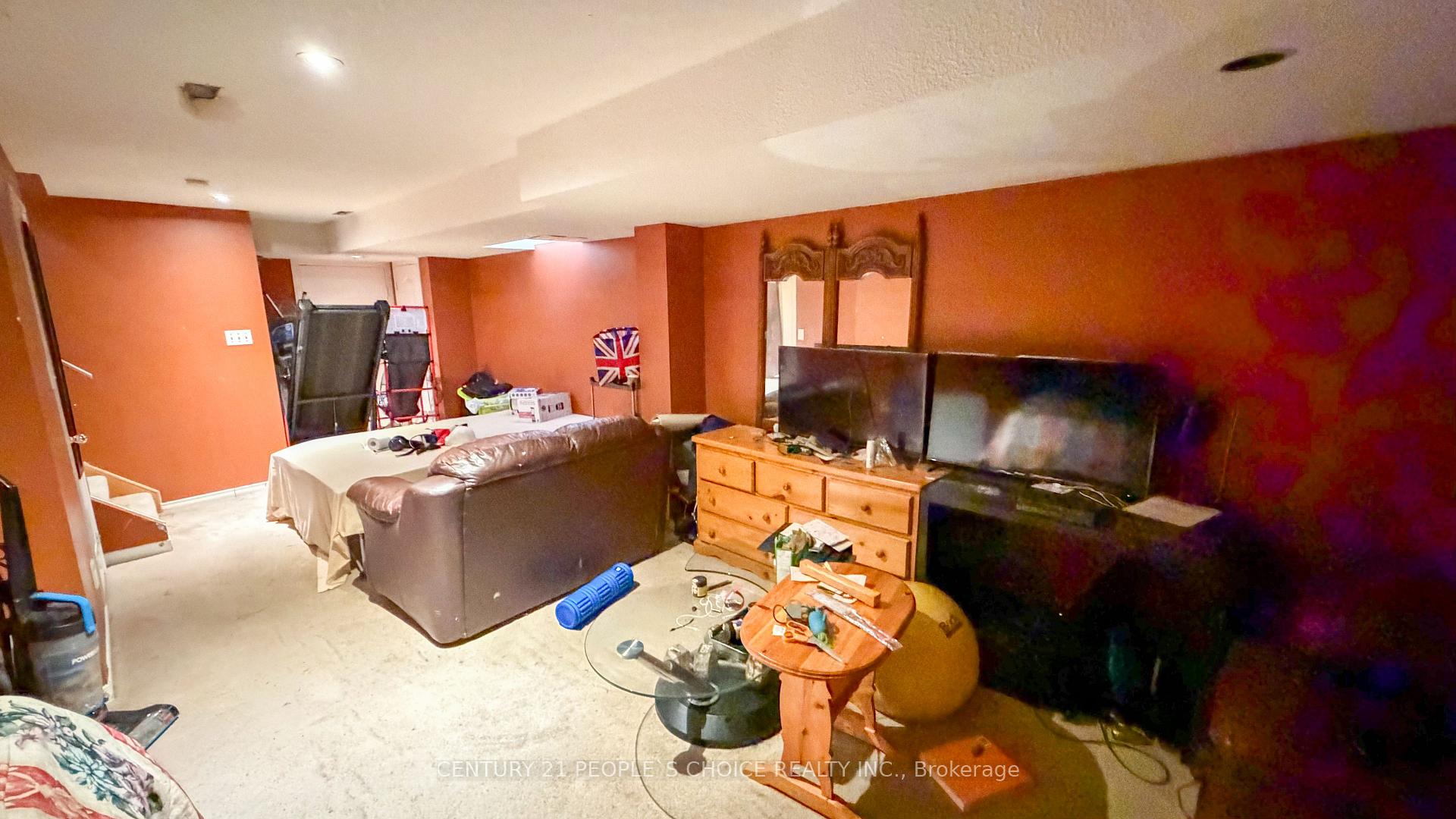 Photo 33 of 20 Belinda Drive, Brampton, Fletcher's Meadow — HOMEH