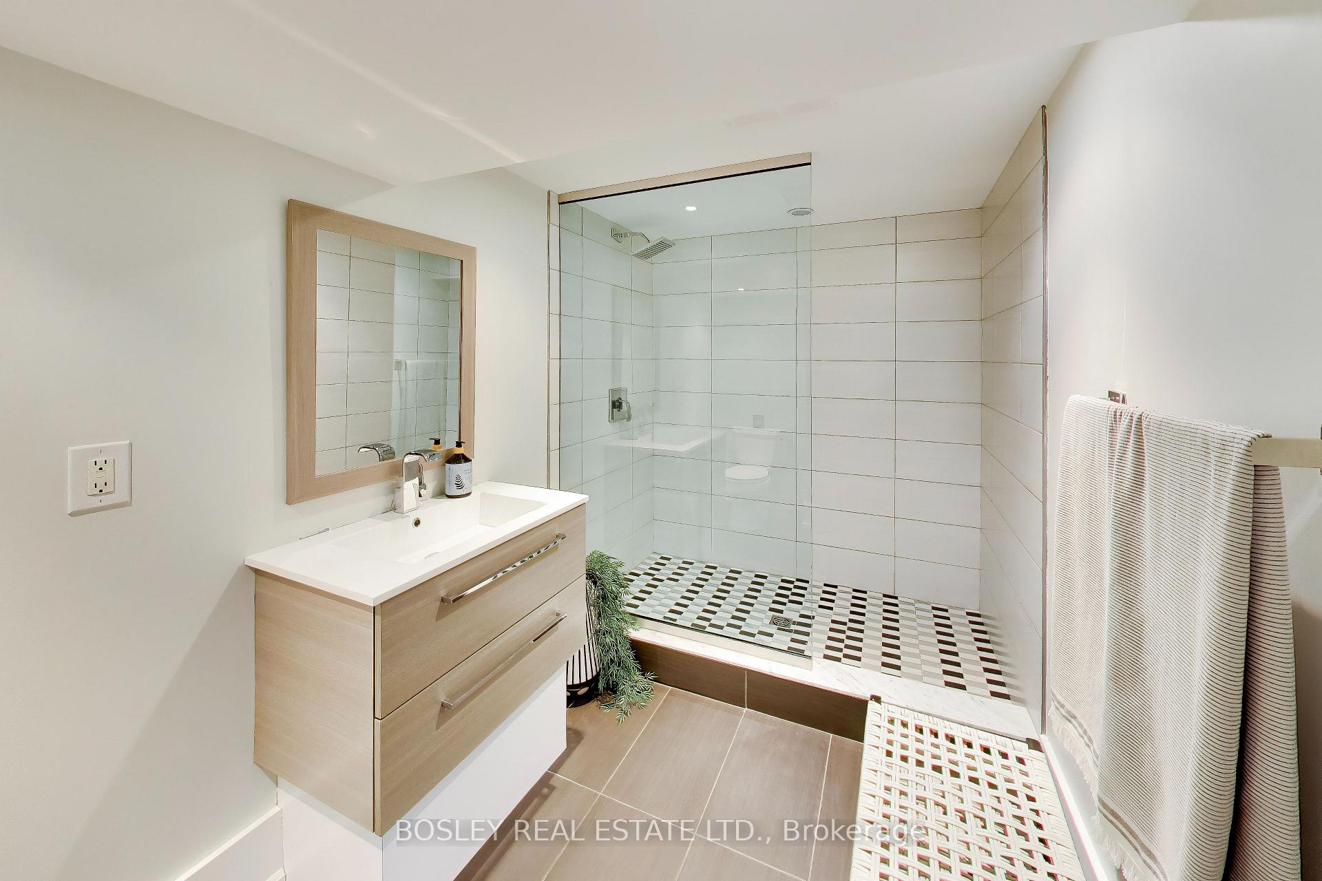 Photo 38 of 74 Raven Road, North York, Rustic — HOMEH