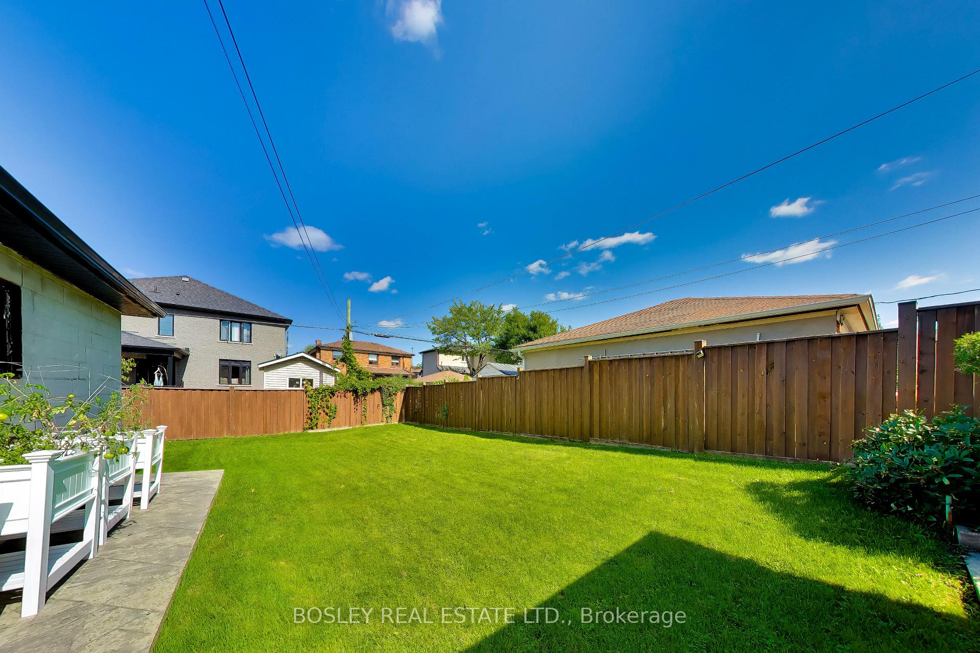Photo 45 of 74 Raven Road, North York, Rustic — HOMEH