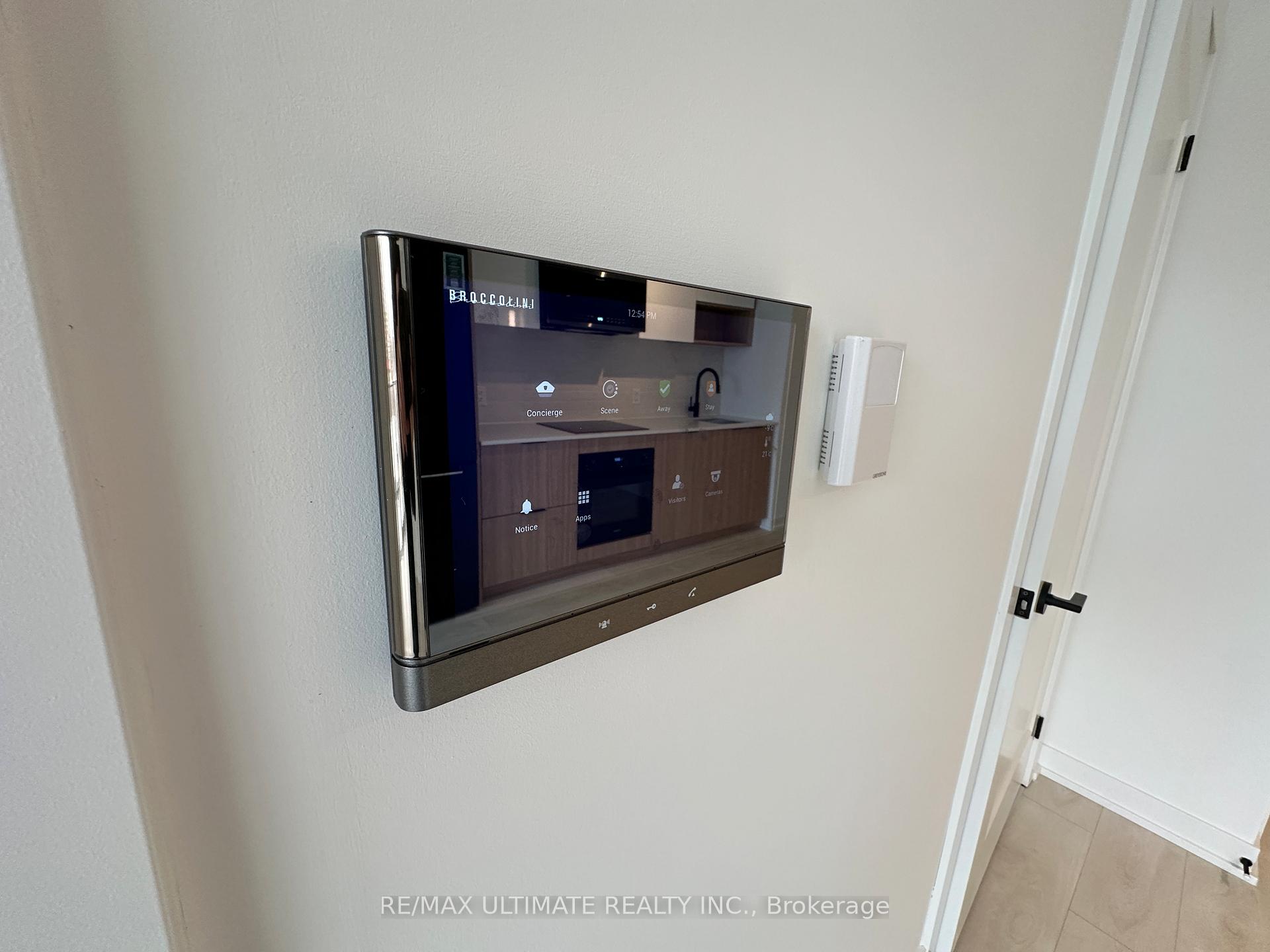 Photo 5 of Unit 1022, 5 Defries Street, Toronto, Regent Park — HOMEH