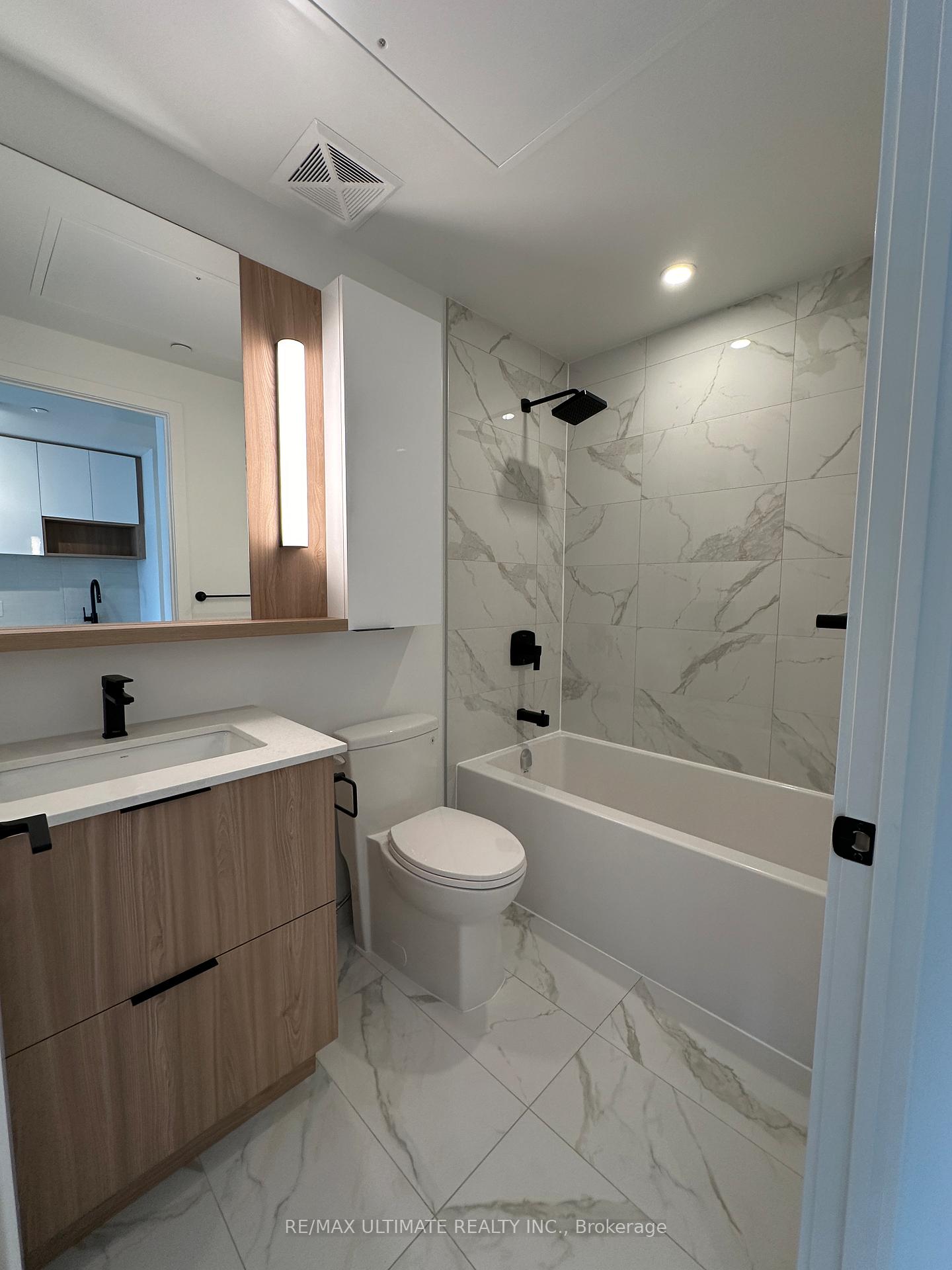Photo 11 of Unit 1022, 5 Defries Street, Toronto, Regent Park — HOMEH