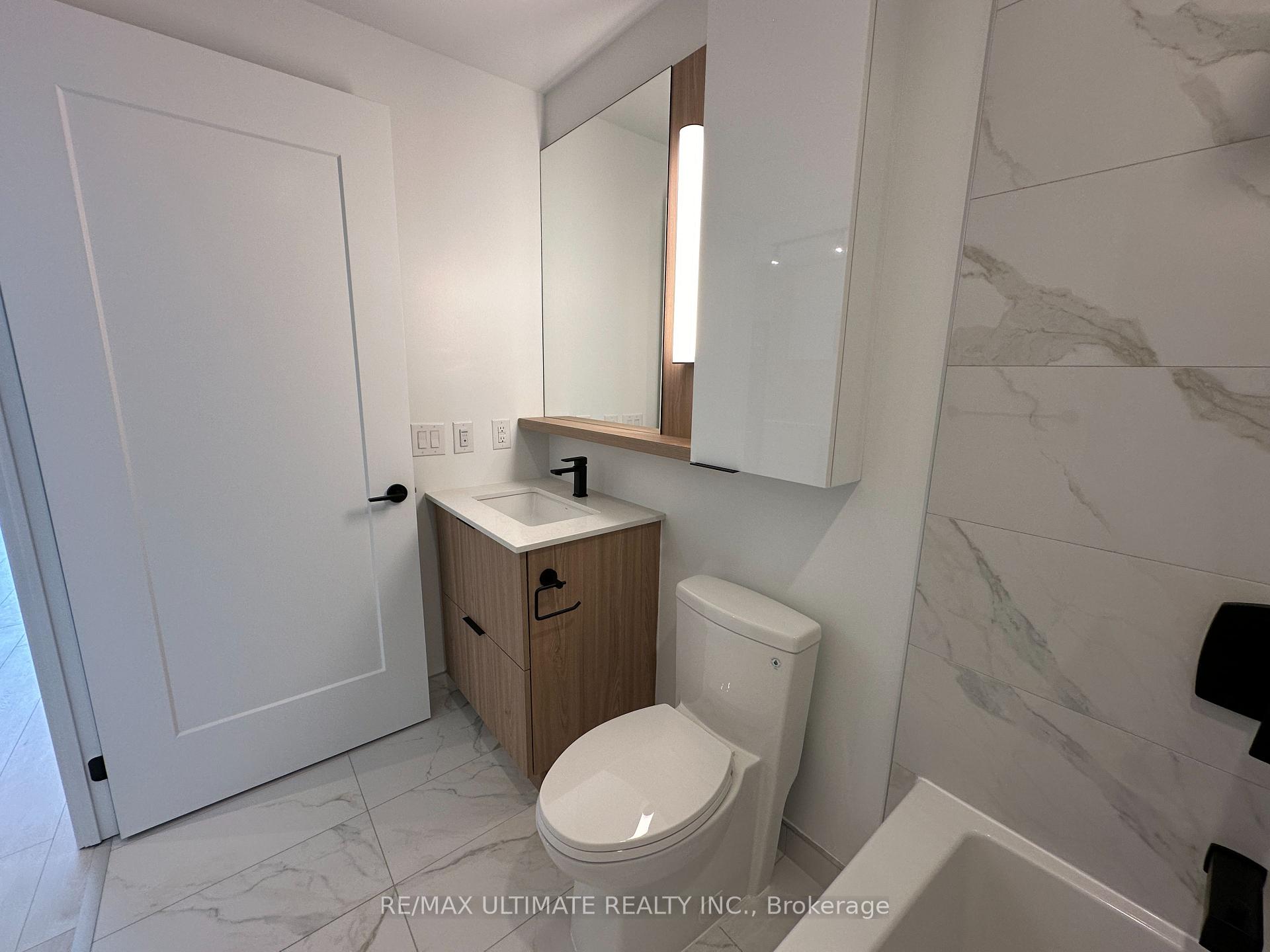 Photo 13 of Unit 1022, 5 Defries Street, Toronto, Regent Park — HOMEH