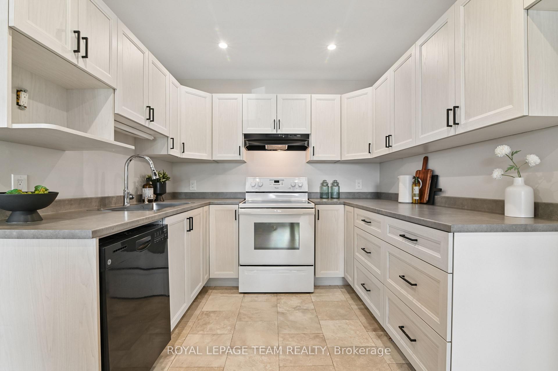 Photo 9 of 116 Heritage Place, Cornwall, Cornwall — HOMEH