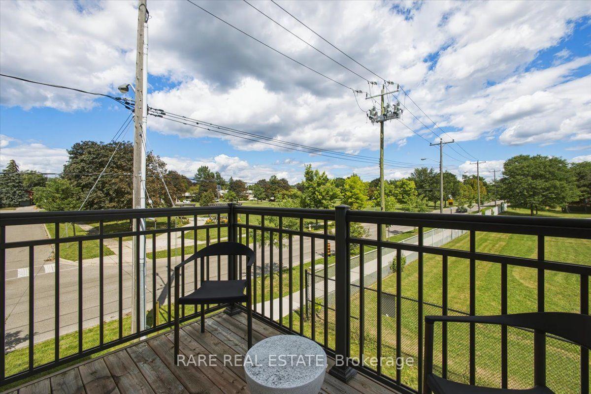 Photo 14 of 89 William Durie Way, North York, Newtonbrook West — HOMEH